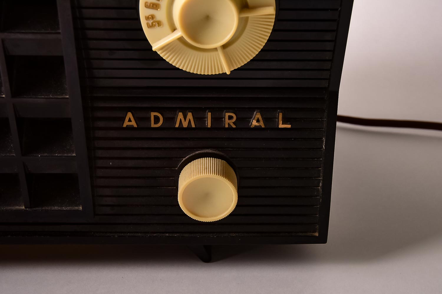 mid century modern radio alarm clock mid century modern radio alarm clock