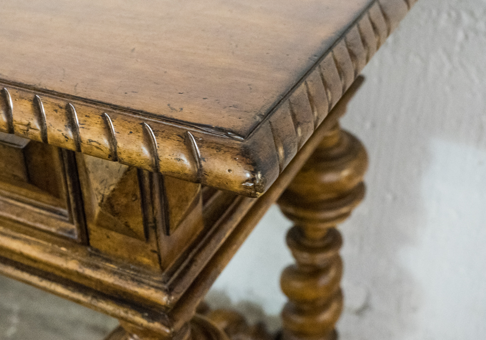 Minton Spidell Portugeuse Console Table | EBTH