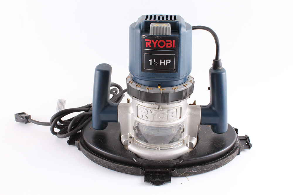 RYOBI 1 1/2 HP R160 Router Kit with Carrying Case EBTH