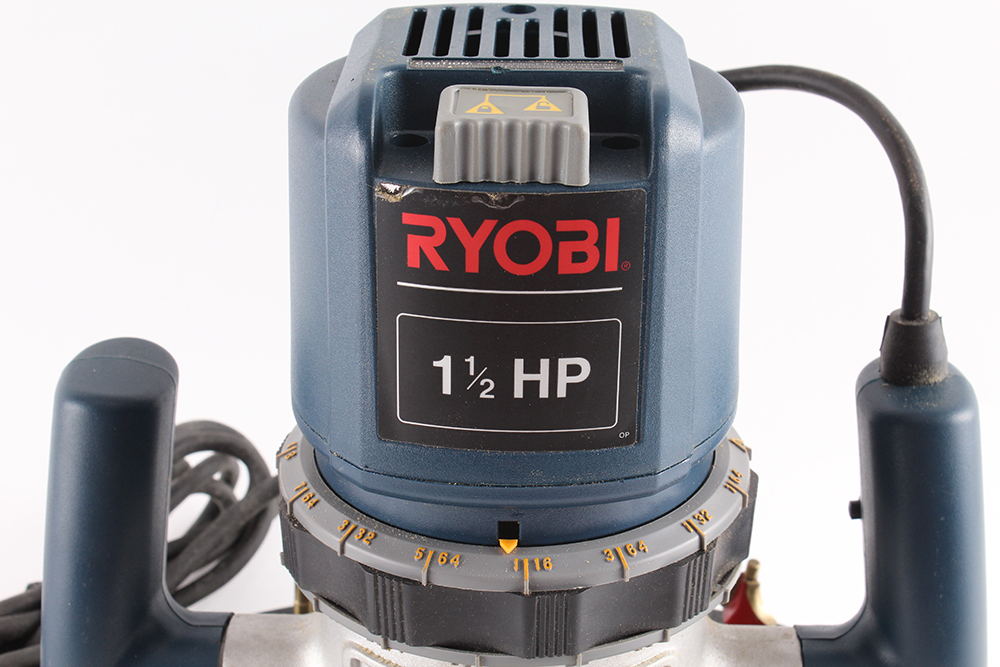 RYOBI 1 1/2 HP R160 Router Kit with Carrying Case EBTH