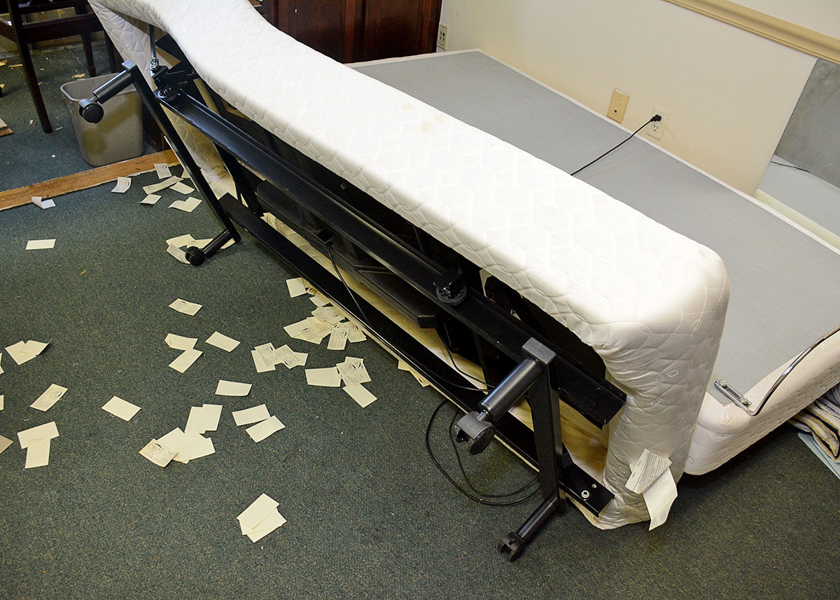 Select Comfort Adjustable Twin Bed EBTH