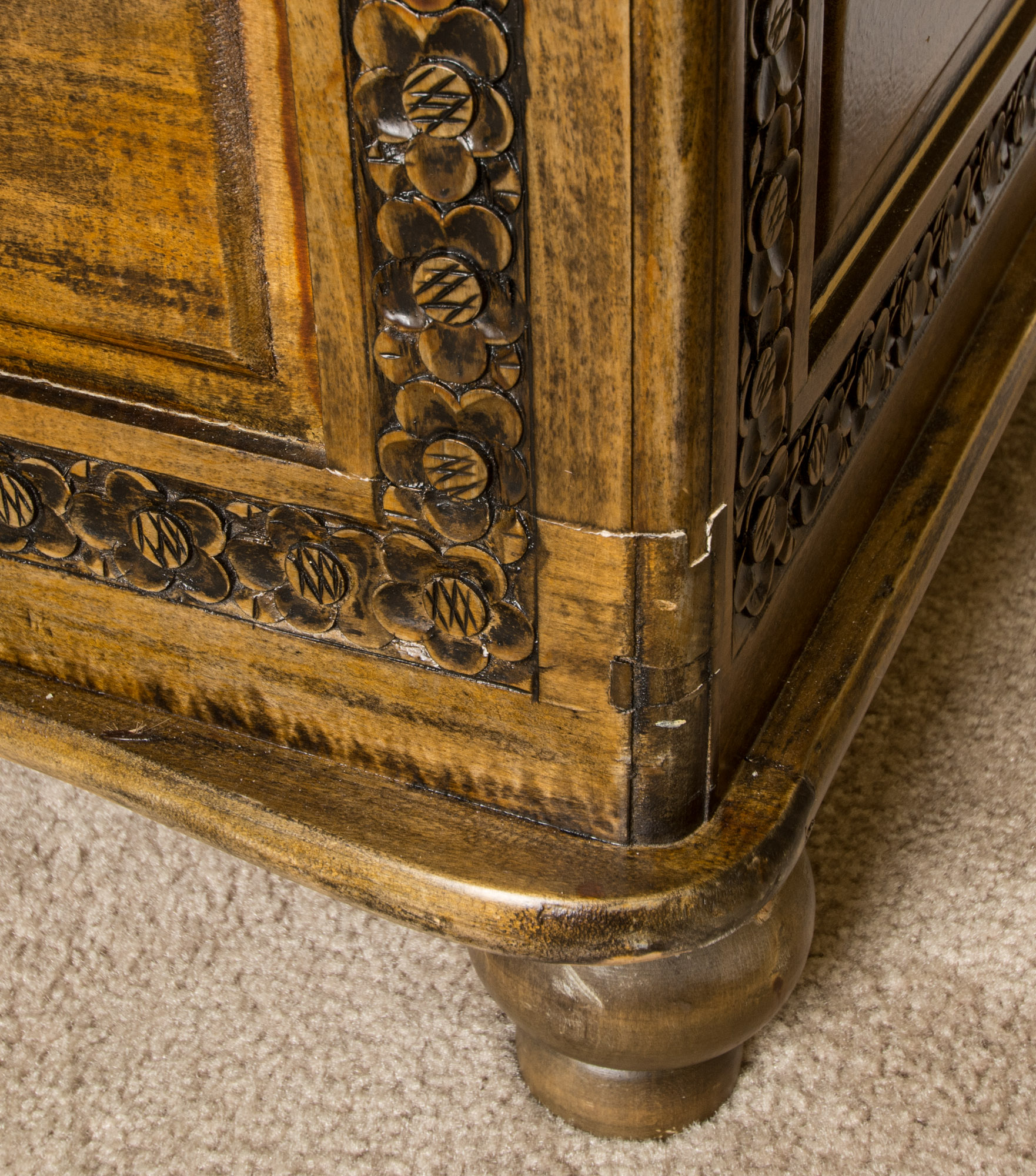 Carved Oak Hope Chest EBTH