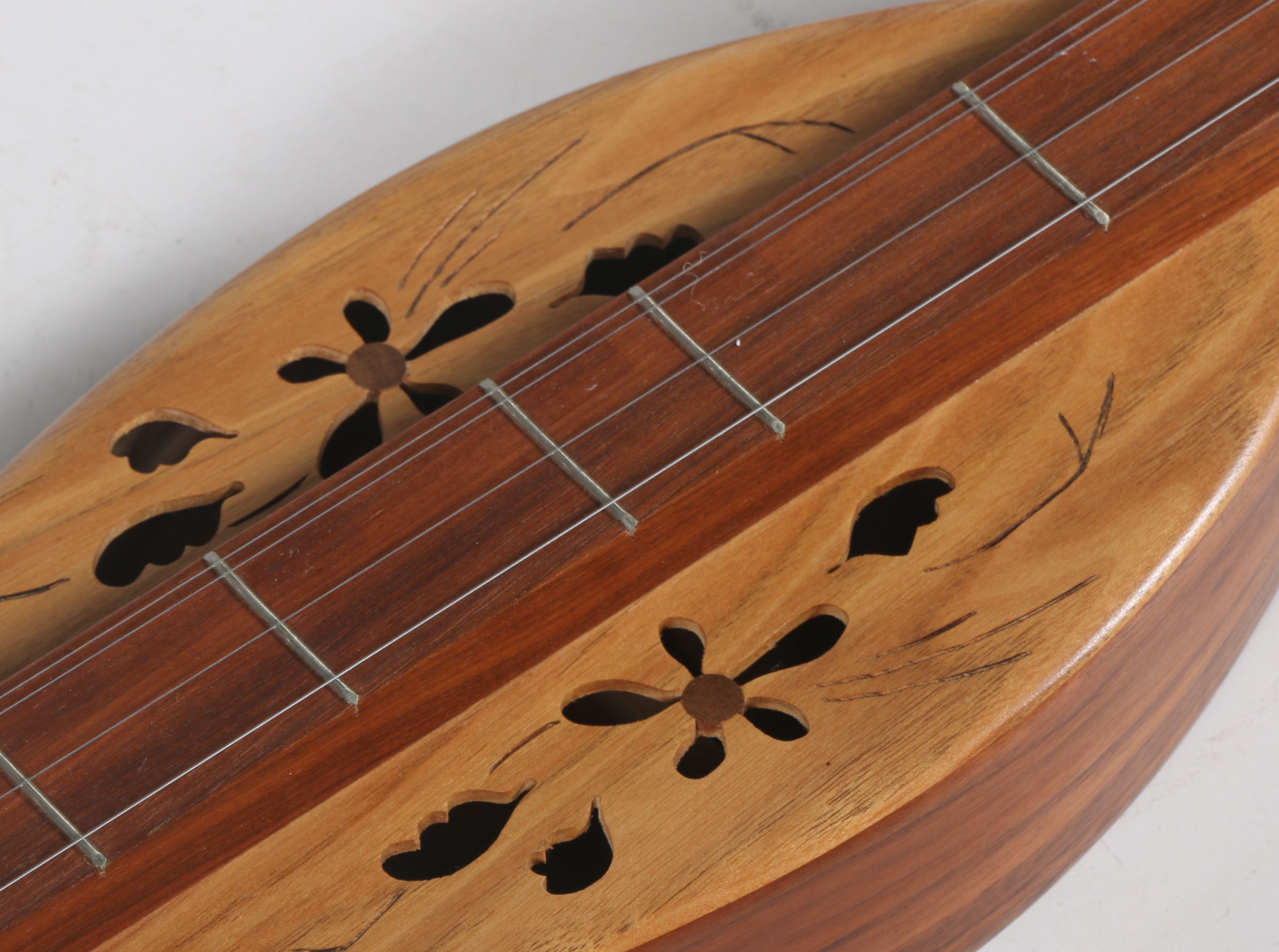 Luthier Crafted Joe Appalachian Lap Dulcimer EBTH