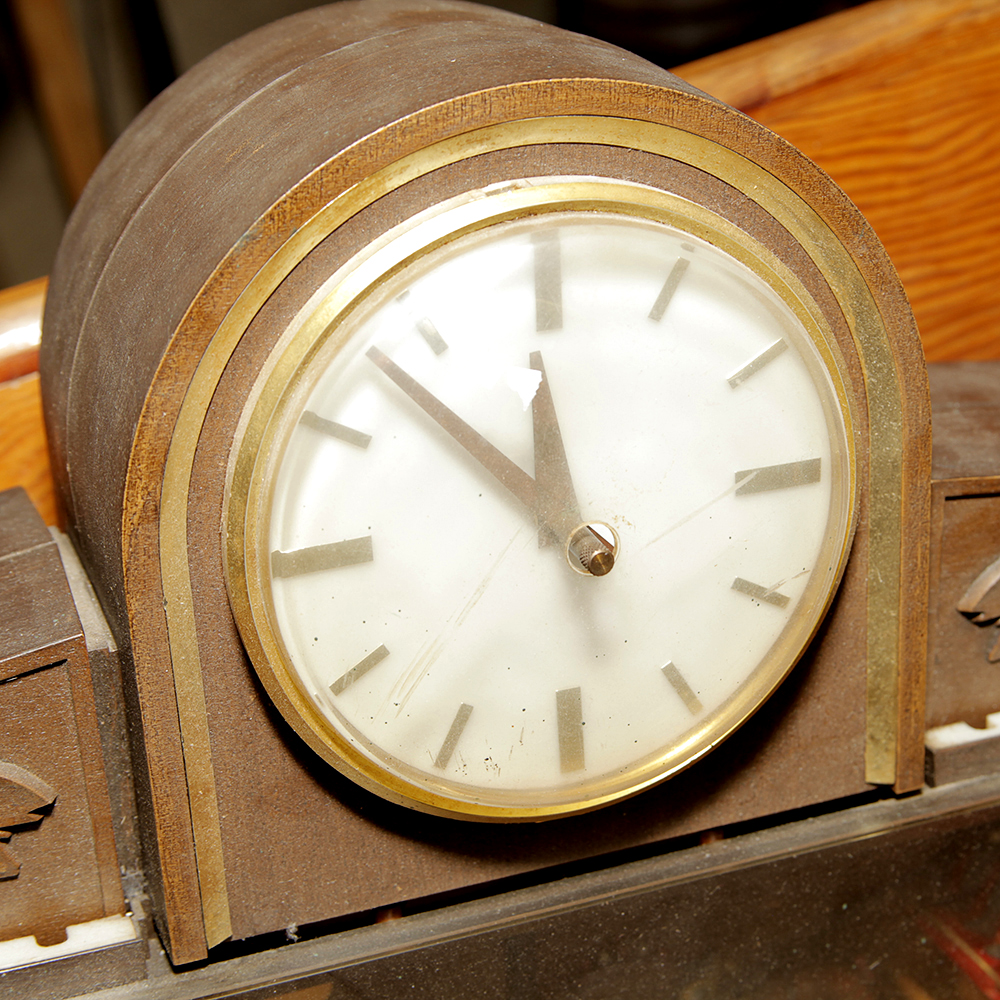 Vintage Budweiser Clydesdale Bar Clock and Light EBTH