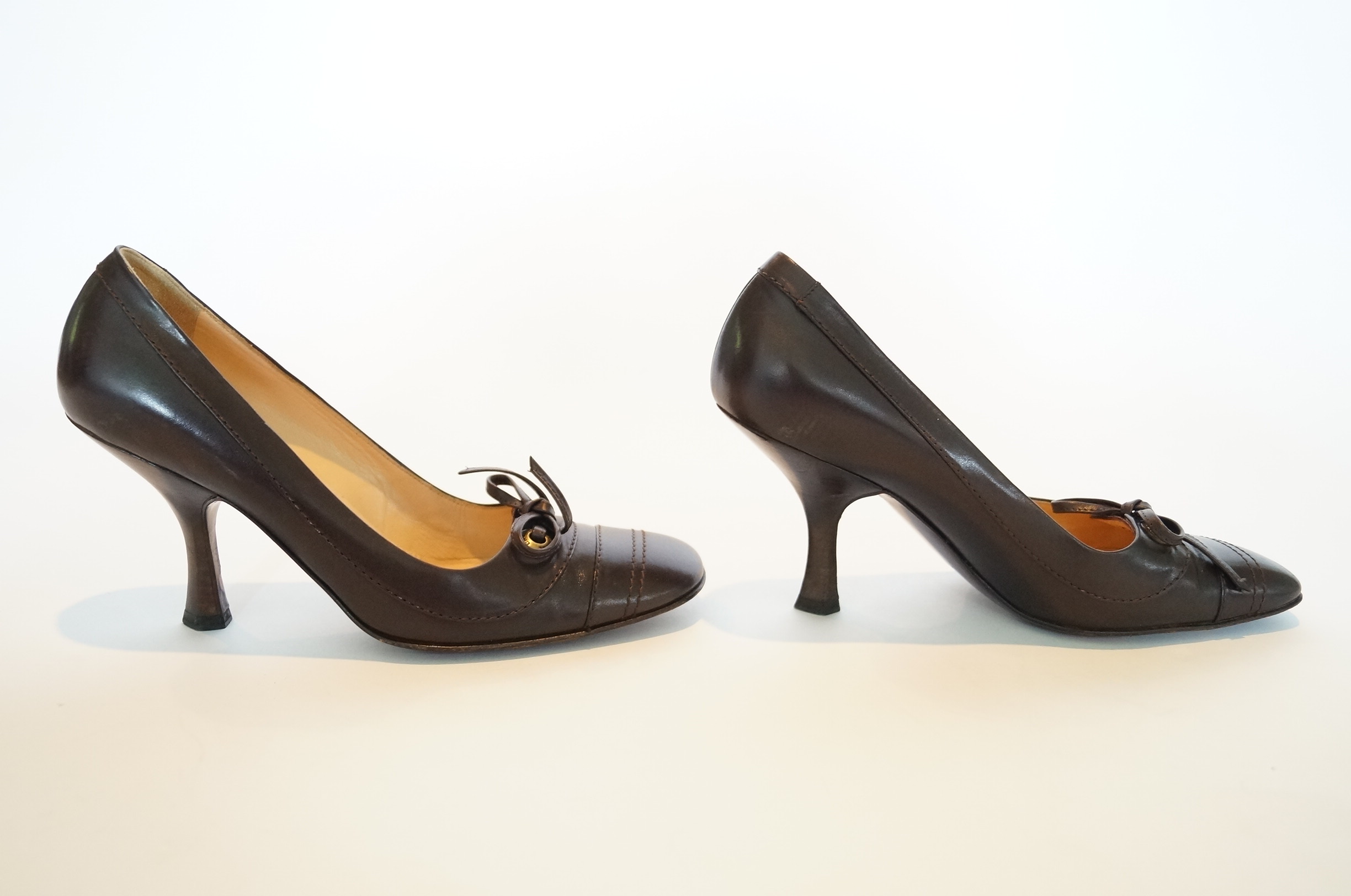 adidas womens trainers rose gold