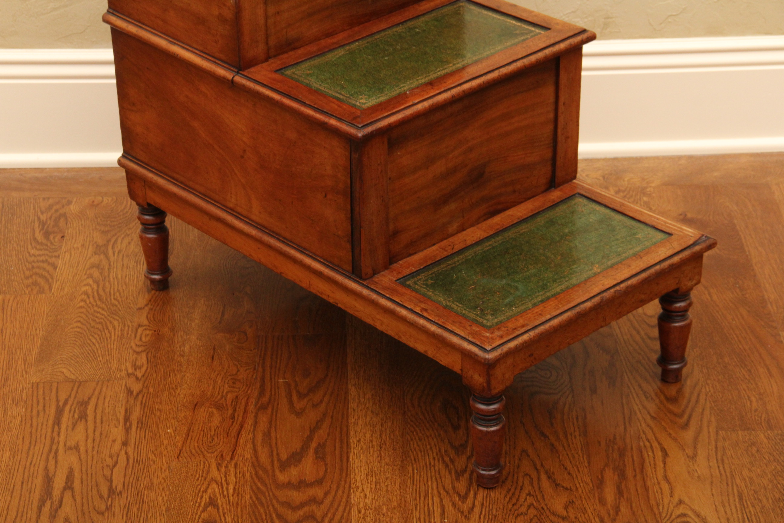 Antique Steps Side Table with Hidden Storage EBTH