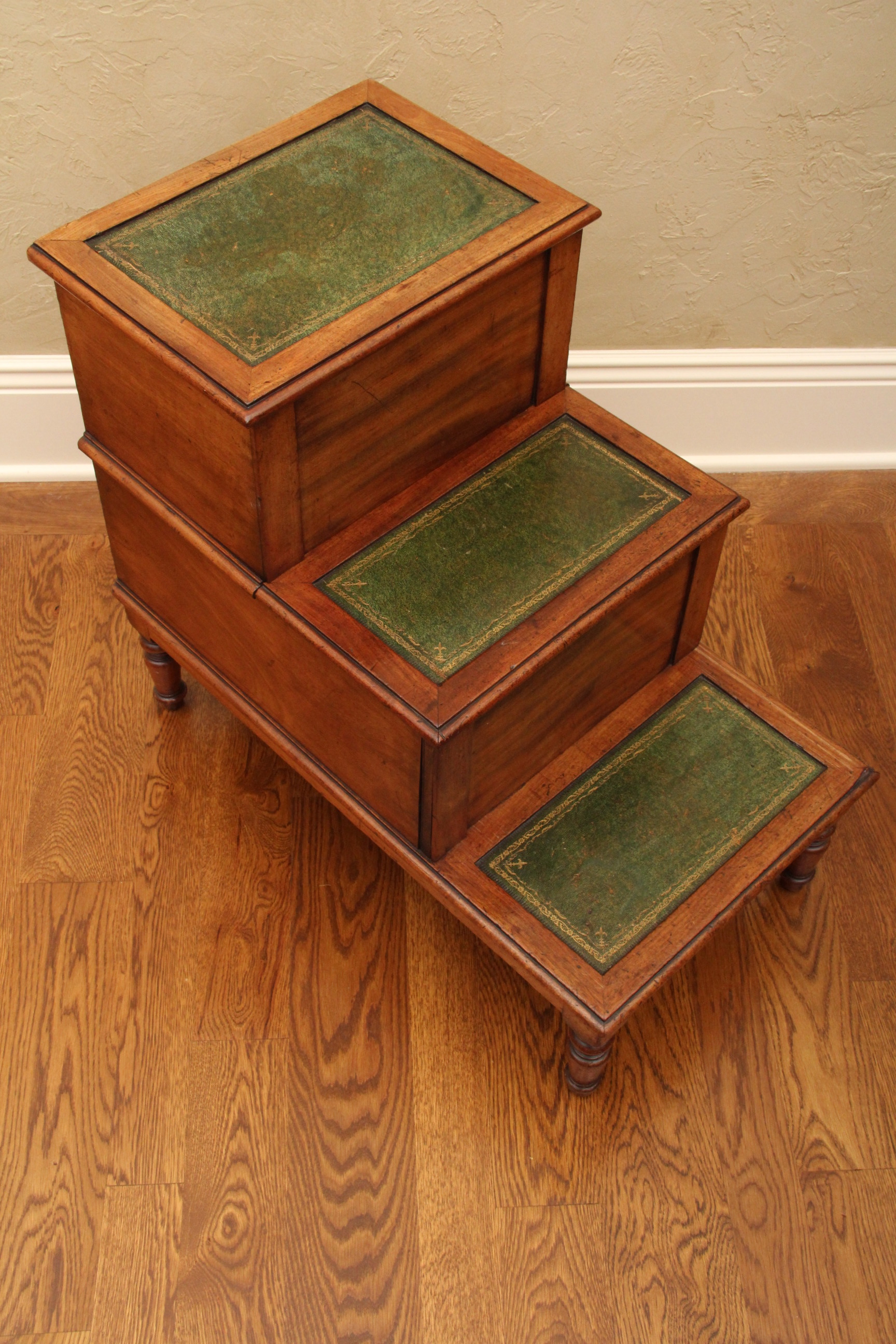 Antique Steps Side Table with Hidden Storage EBTH
