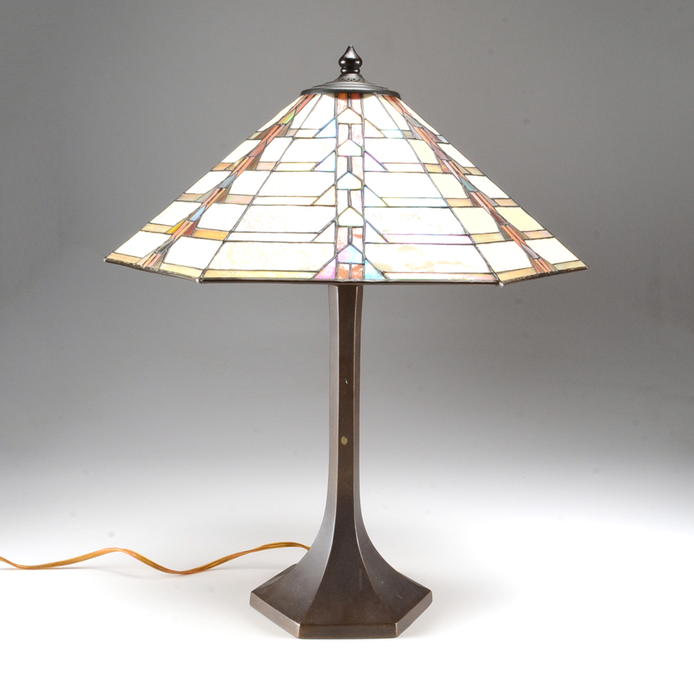 Dale Tiffany Lamp with Shade EBTH