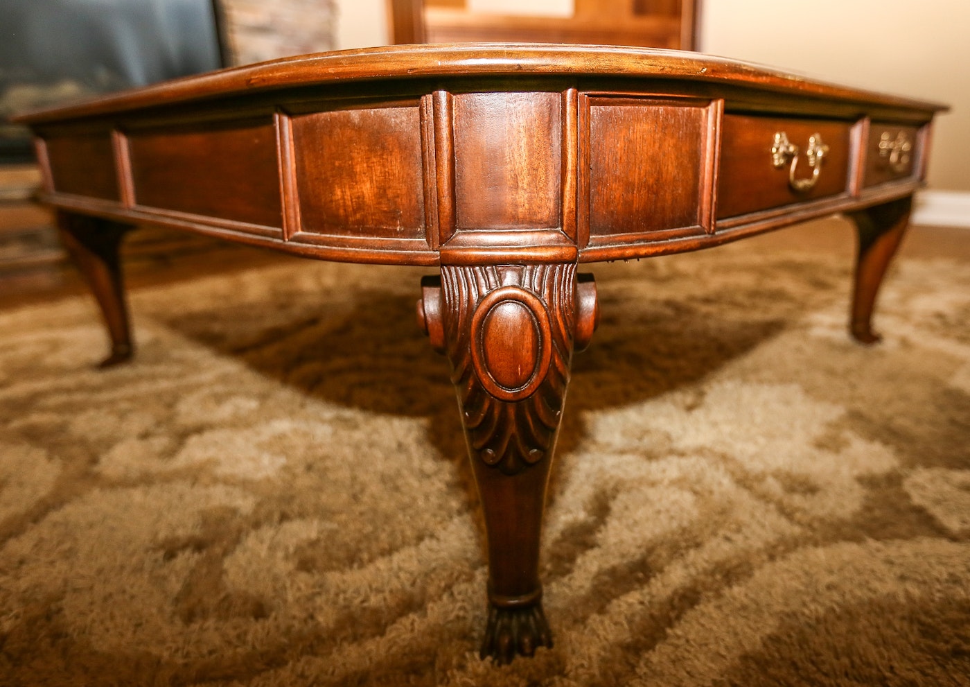 Henredon Leather Top Coffee Table : EBTH