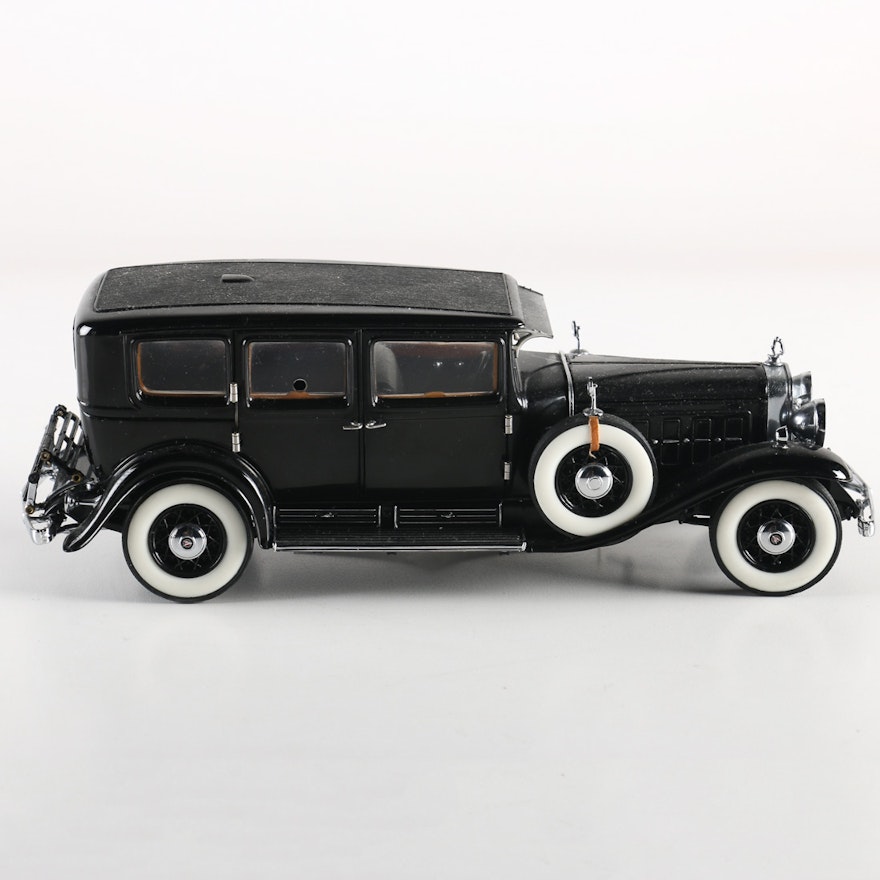 Franklin Mint 1930 Cadillac V16 Lwb Imperial Sedan Al Capone Ebth