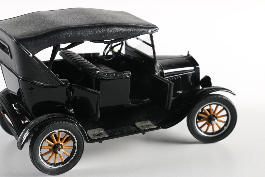 Danbury Mint Limited Edition 1925 Model T Touring Car EBTH