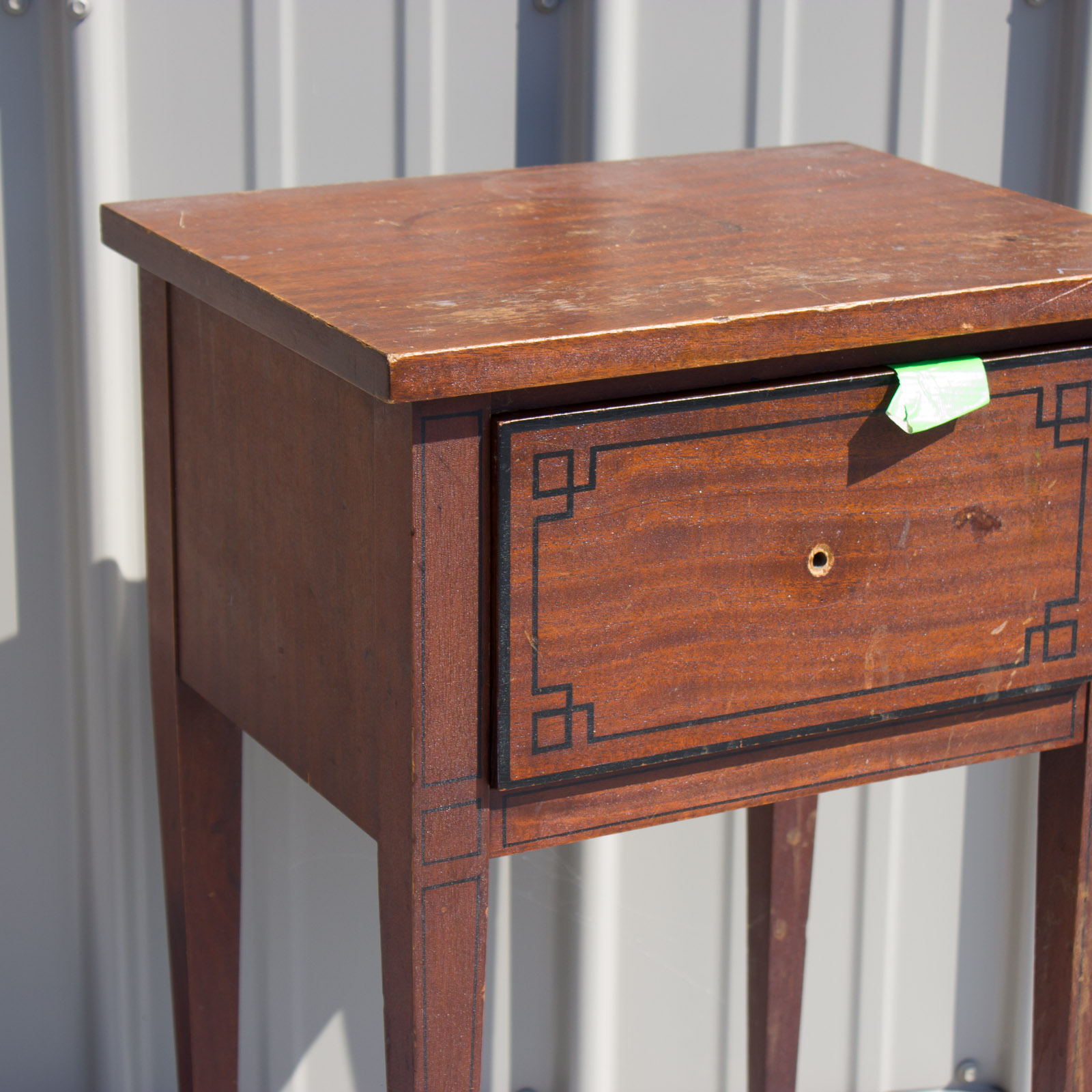 Vintage True Grand Rapids Certified End Table | EBTH