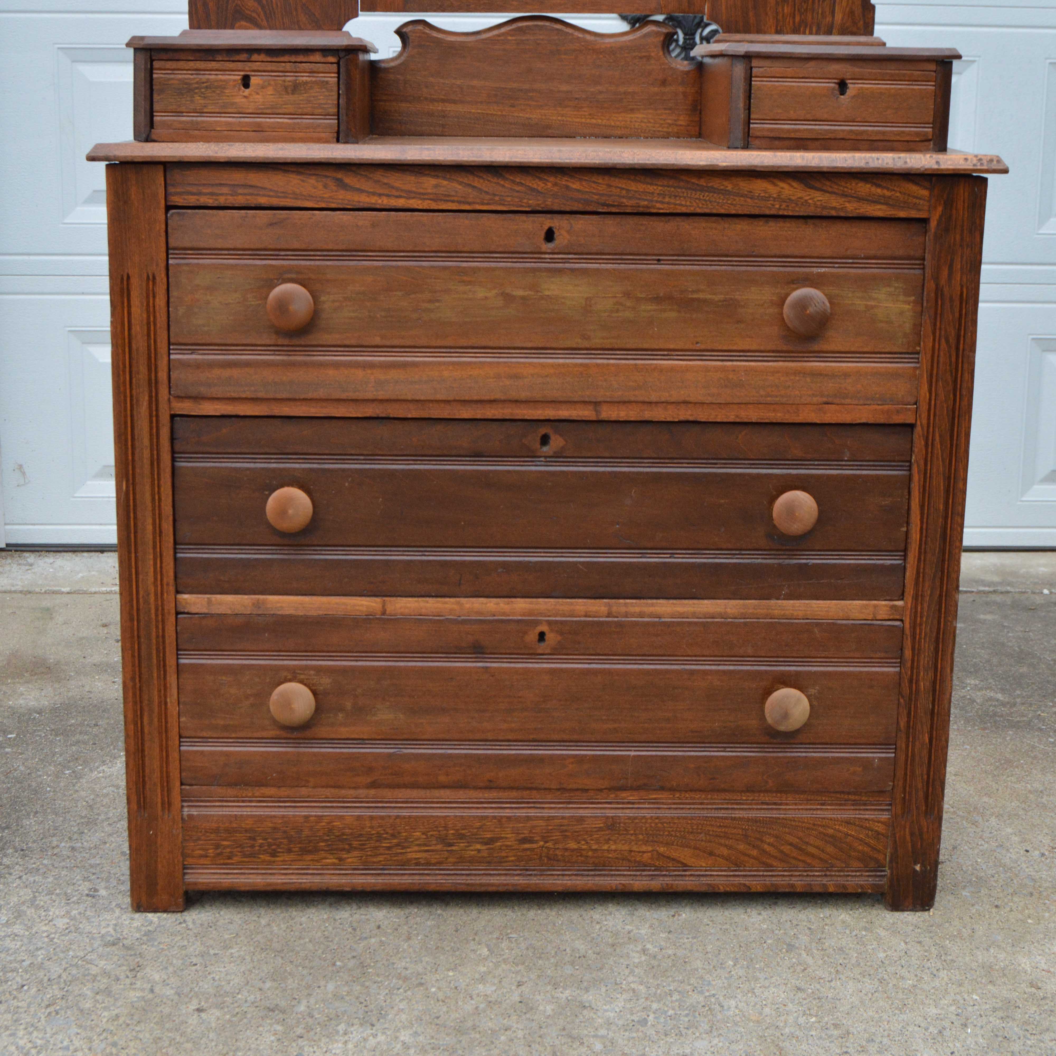 Antique Eastlake Style Dresser EBTH