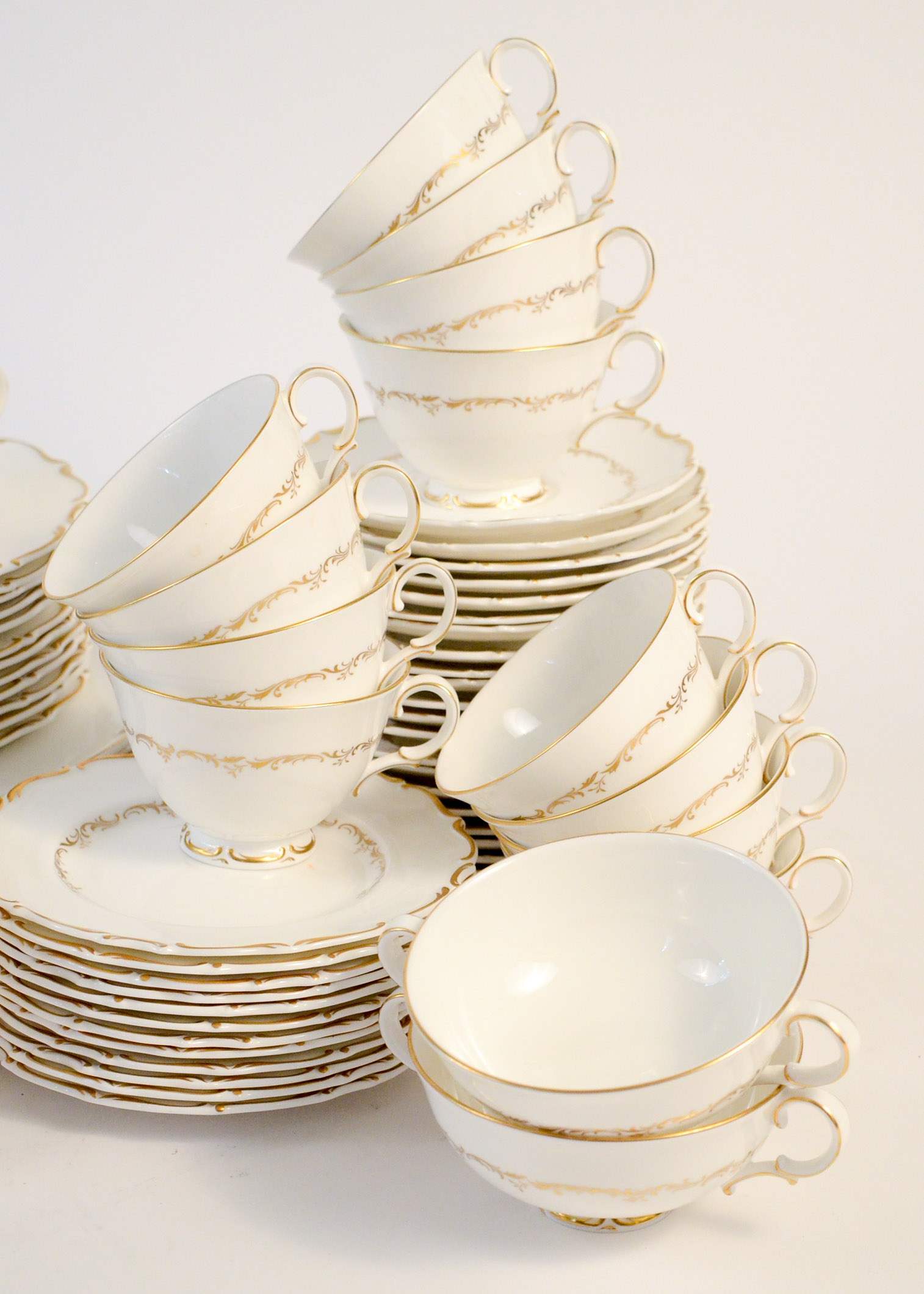 Vintage Royal Doulton Dinner Set EBTH