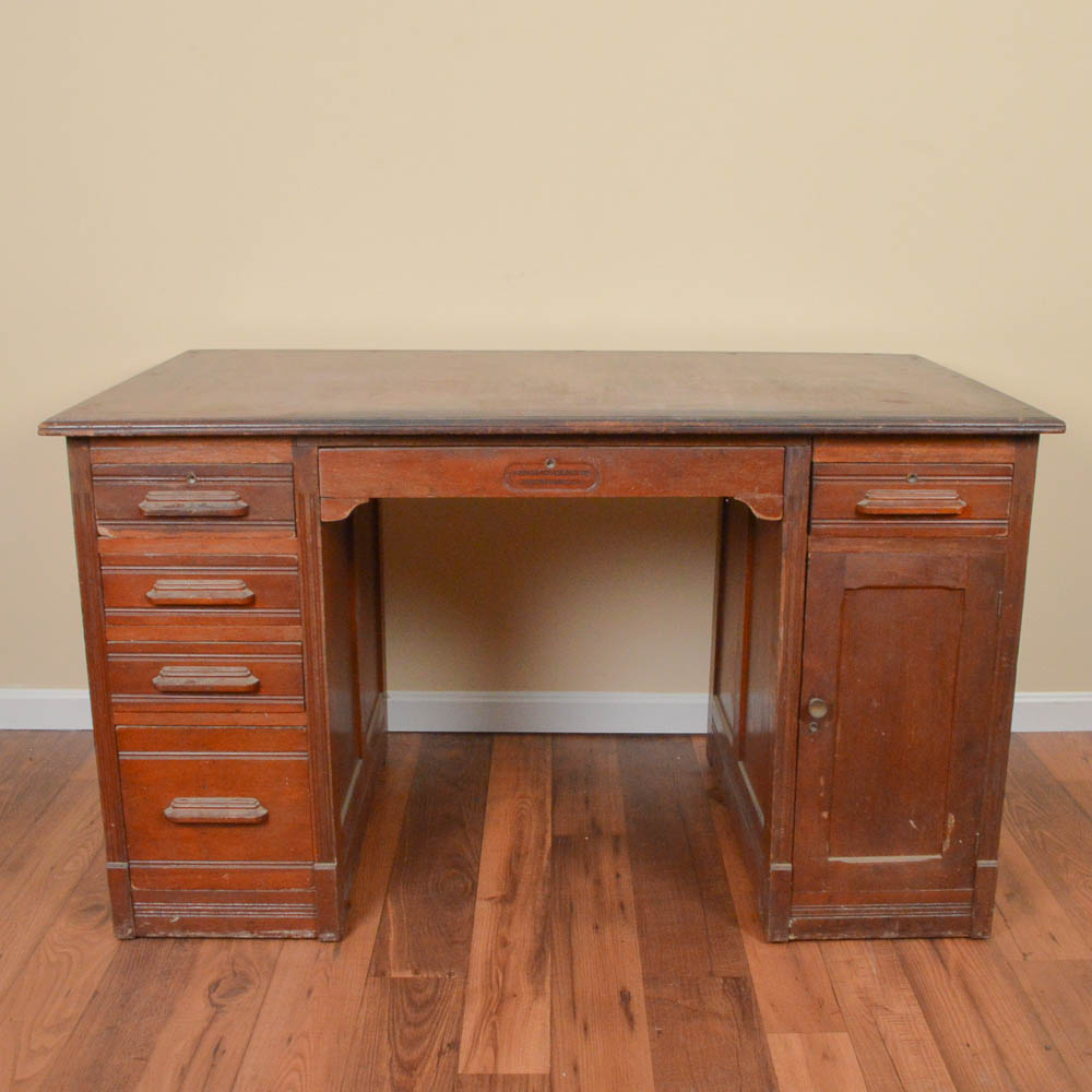 Antique Oak Partner's Desk by Indianapolis Company EBTH