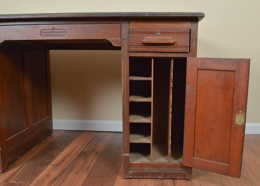 Antique Oak Partner's Desk by Indianapolis Company EBTH
