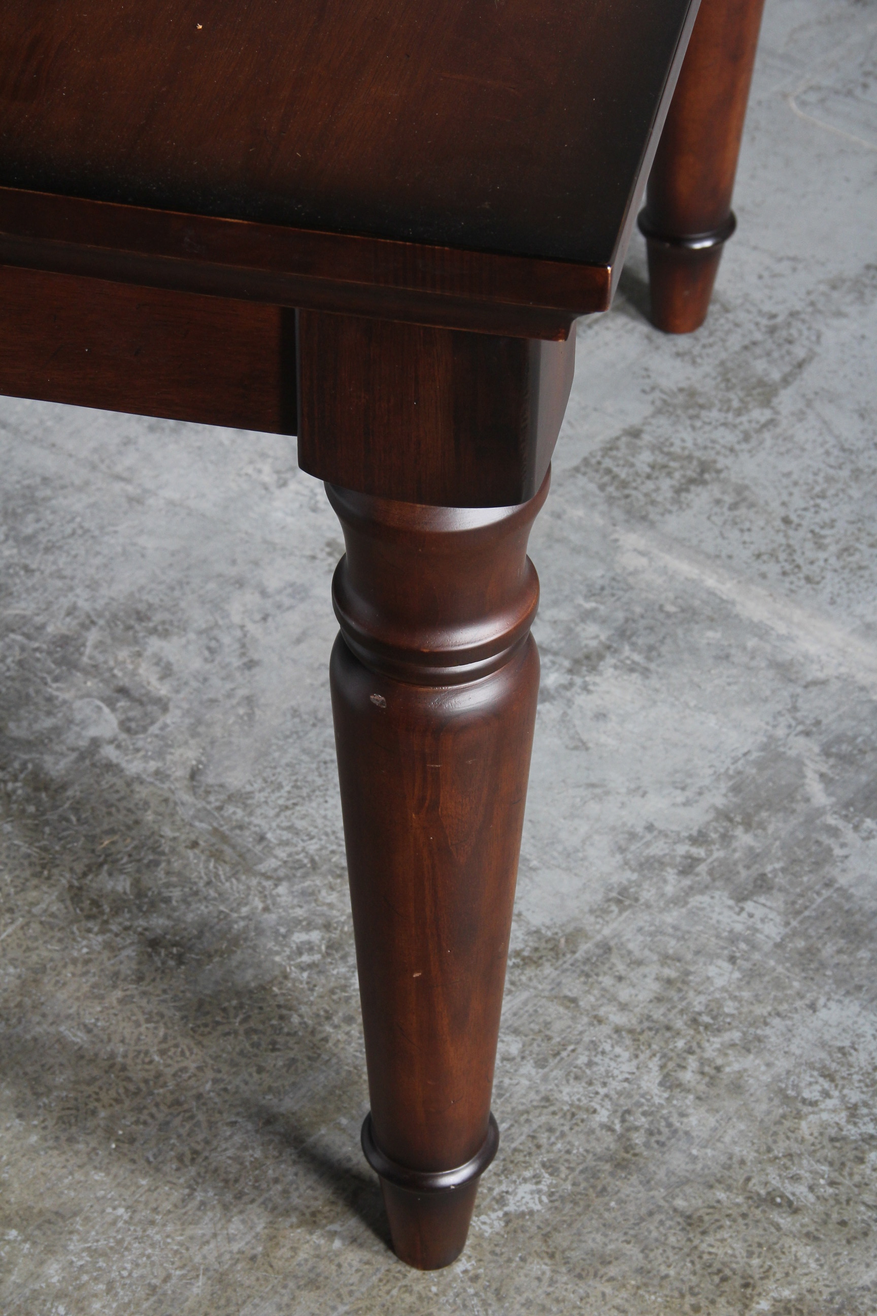 Pottery Barn Expandable Dining Table