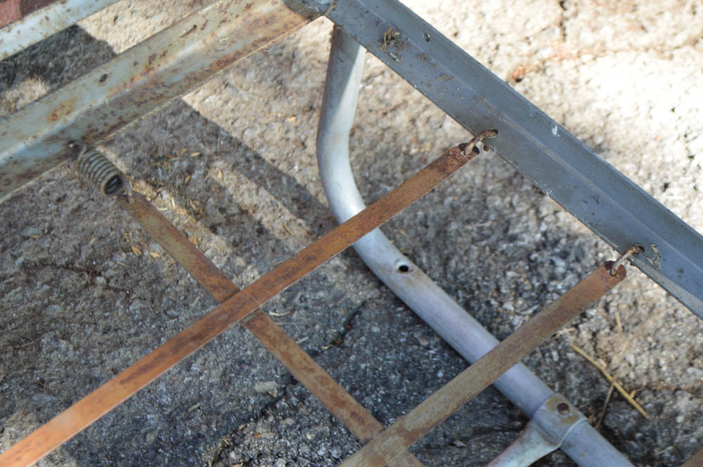 Vintage Aluminum Glider with Original Cushions EBTH