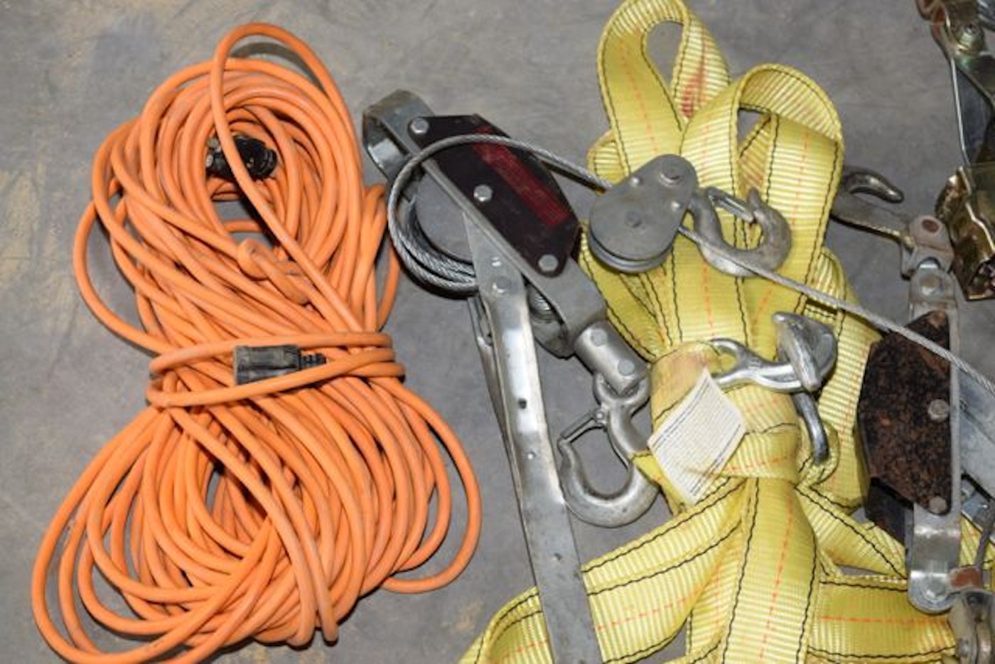 Tow Rope, Come Along Winches and Extension Cord | EBTH