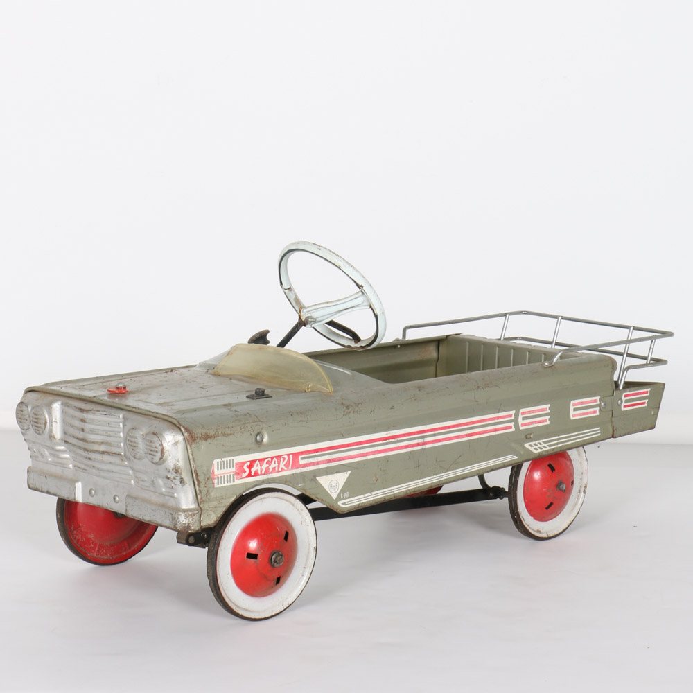 amf pedal car