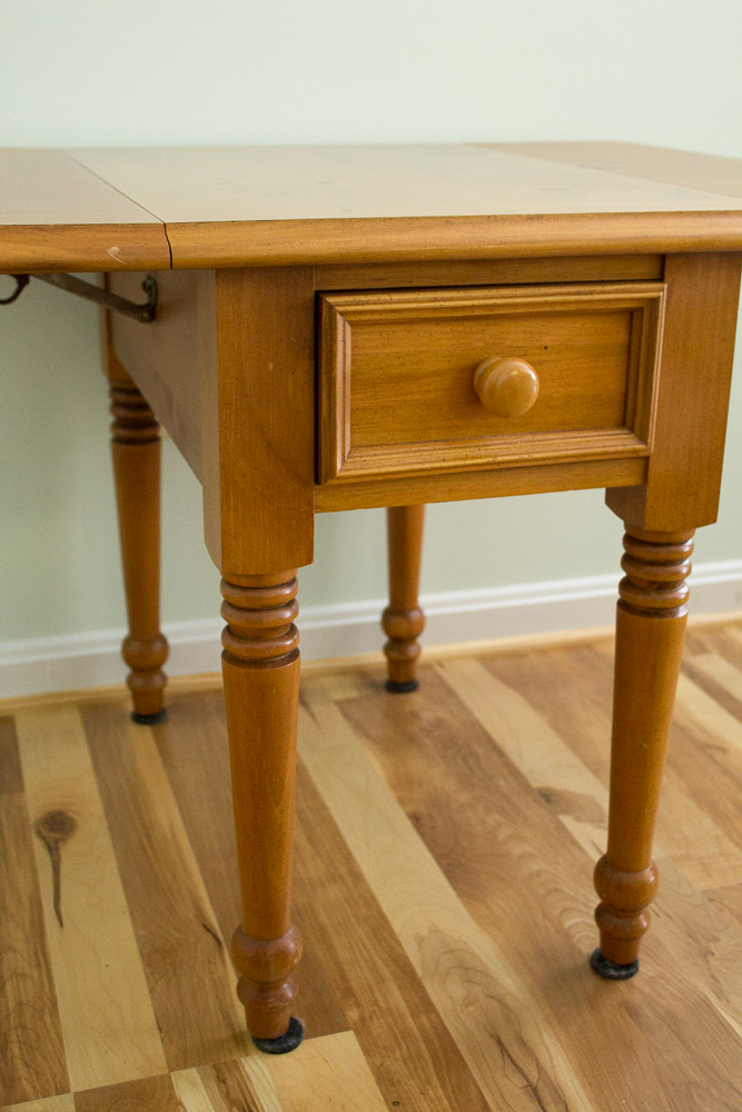 Broyhill Drop Leaf Side Table EBTH