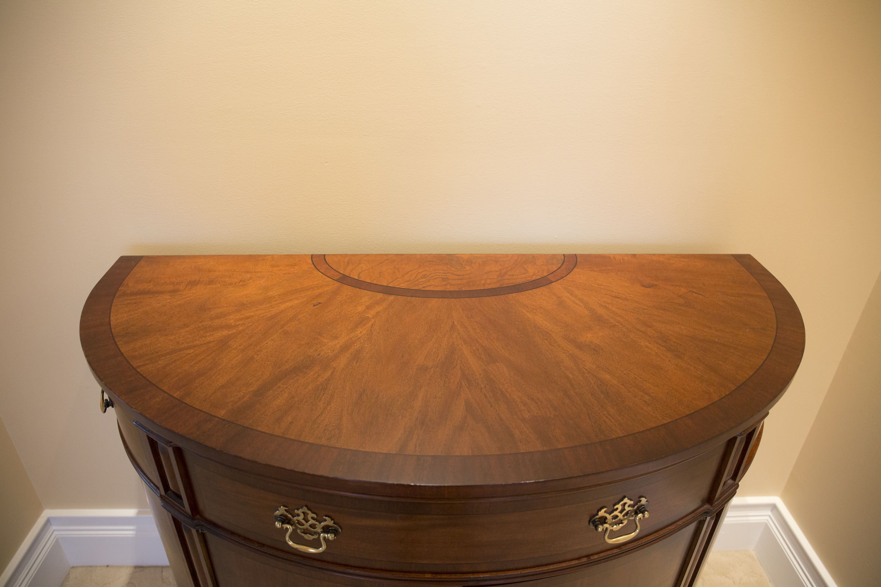 Shenandoah Valley Furniture Rounded Buffet Table EBTH