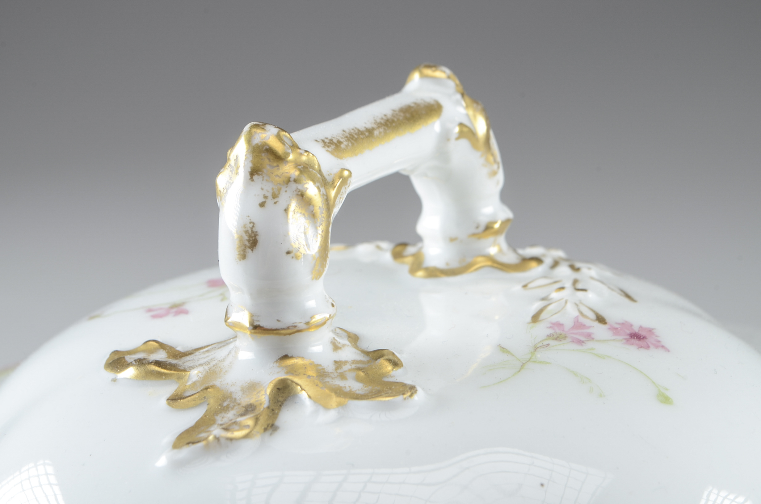 Burley & Company Porcelain Soup Tureen EBTH