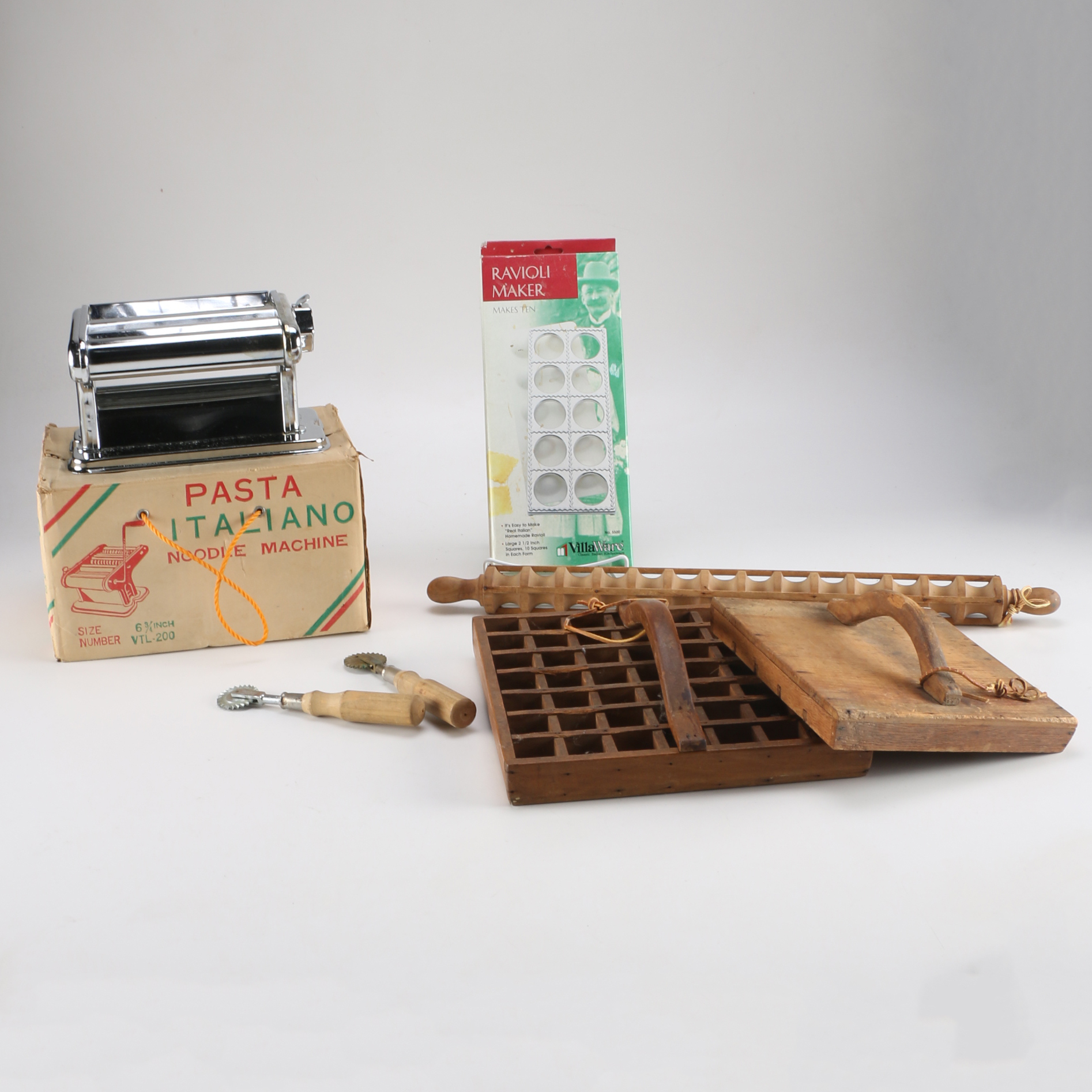 Vintage Pasta Machine and Ravioli Roller EBTH