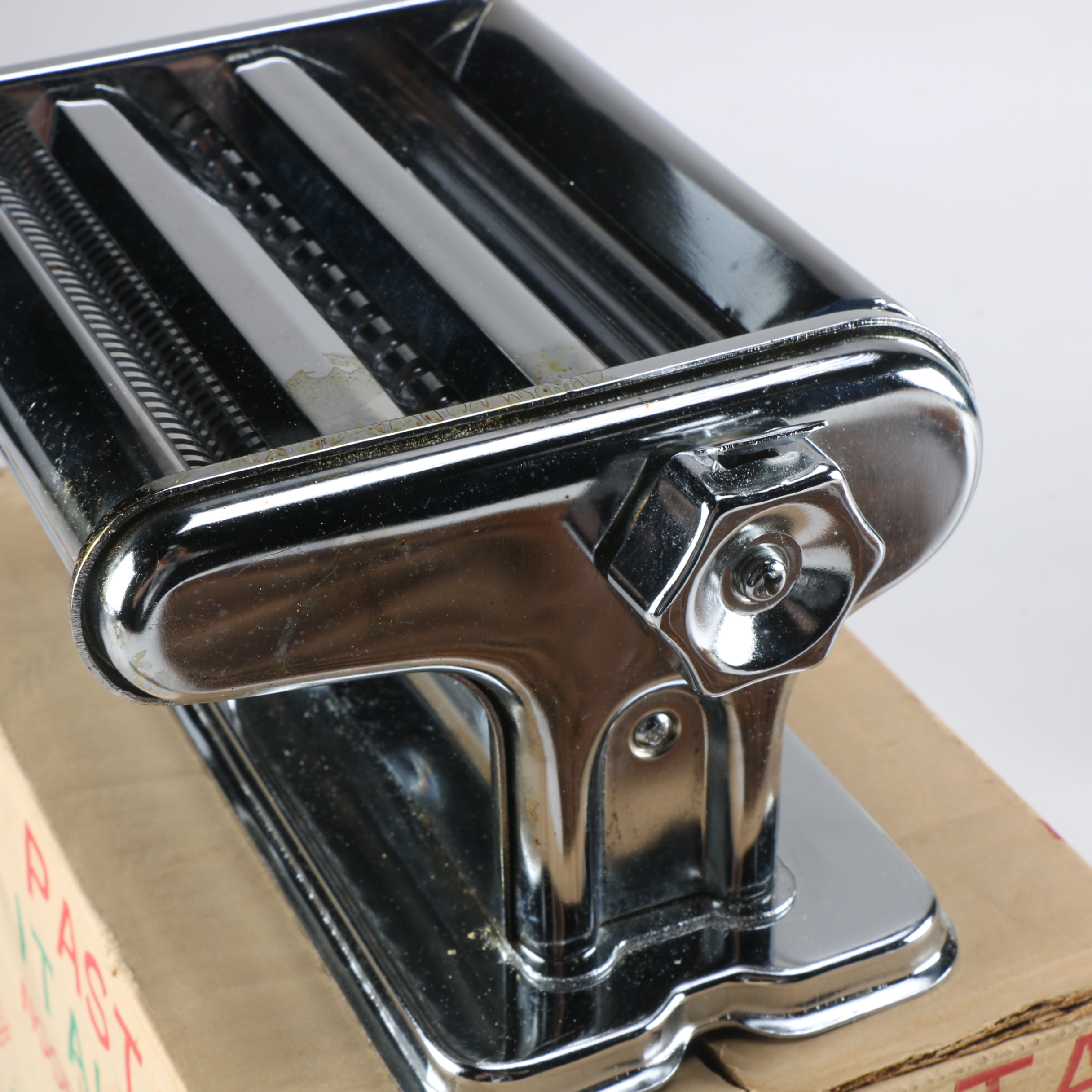 Vintage Pasta Machine and Ravioli Roller EBTH