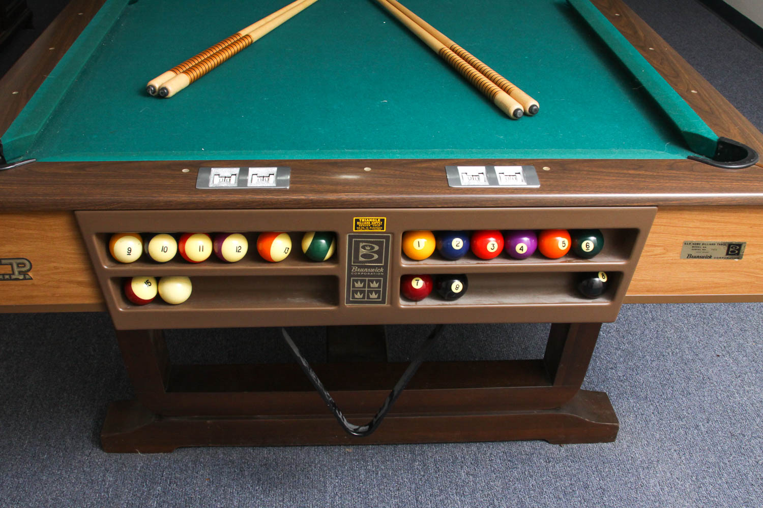 Brunswick VIP Home Billiard Table and Collection of Pool Cues EBTH
