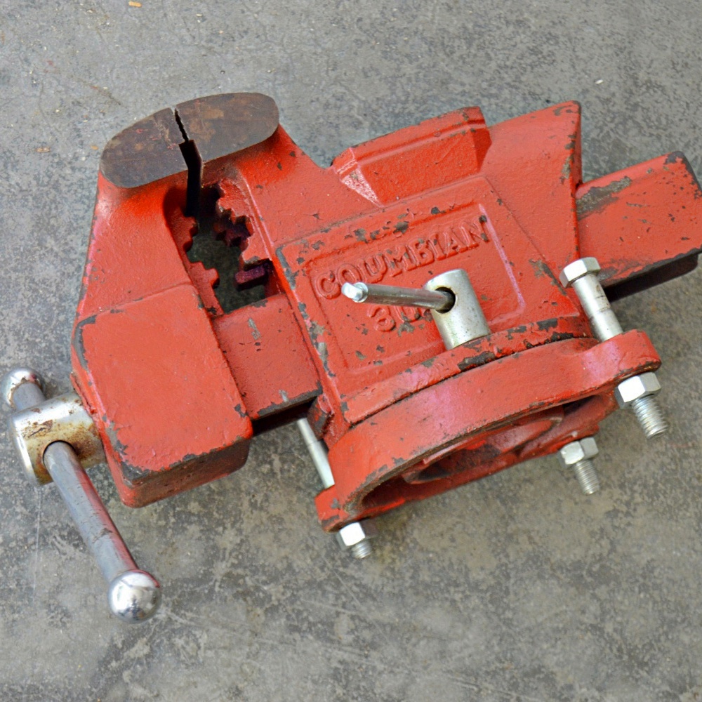 Columbian 3040 Bench Vise Ebth