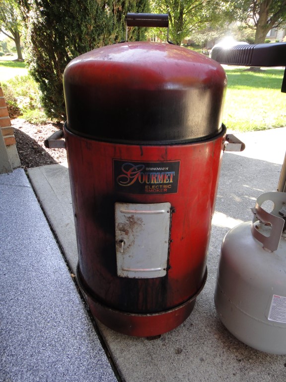 Brinkman Gourmet Electric Smoker and Weber Grill EBTH