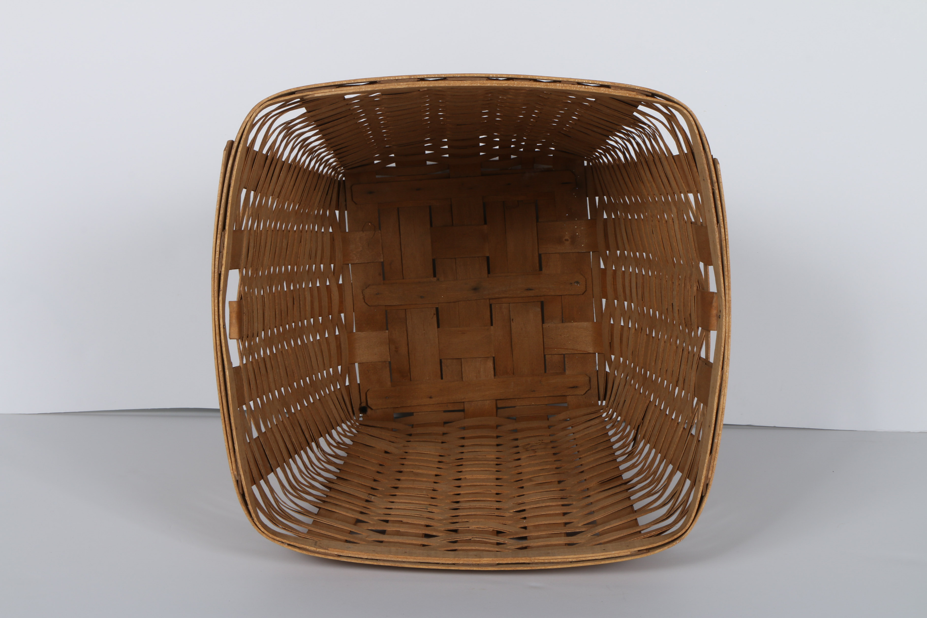 Large Longaberger Laundry Hamper Basket EBTH