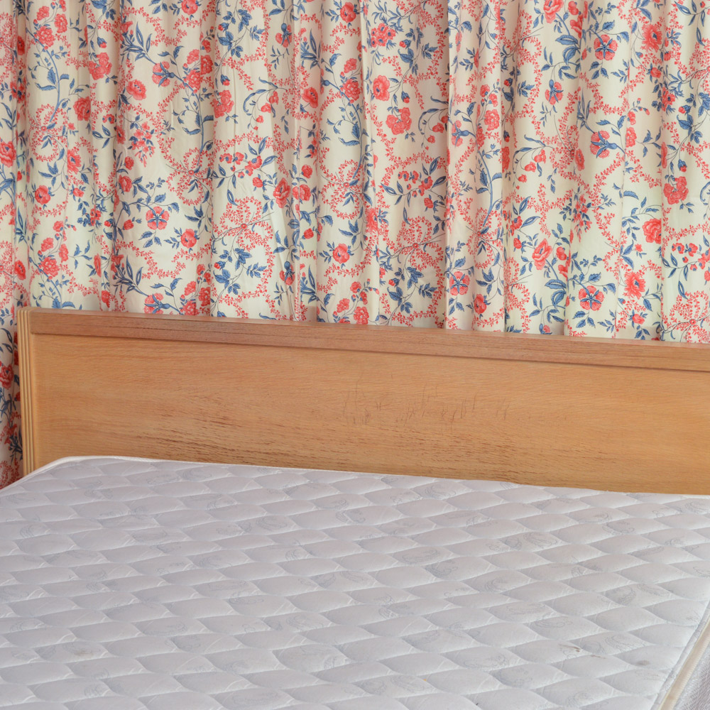 Vintage Full Size Blonde Wood Veneer Bed Frame EBTH