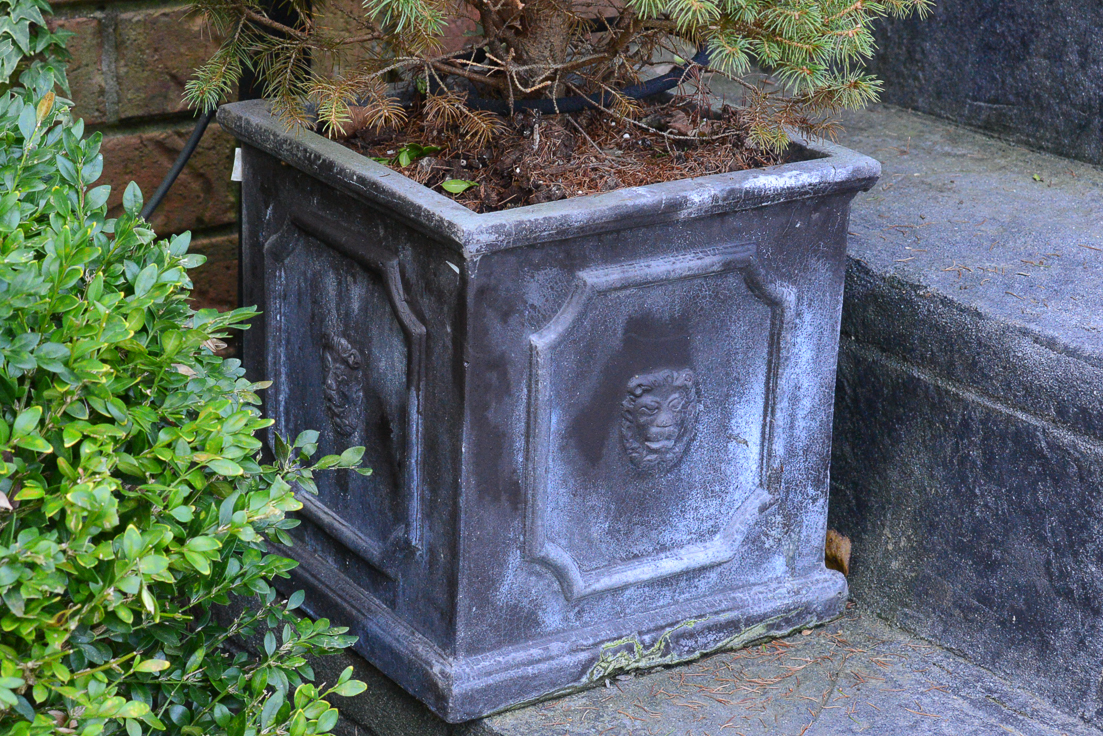 Three Black Stone Planters EBTH