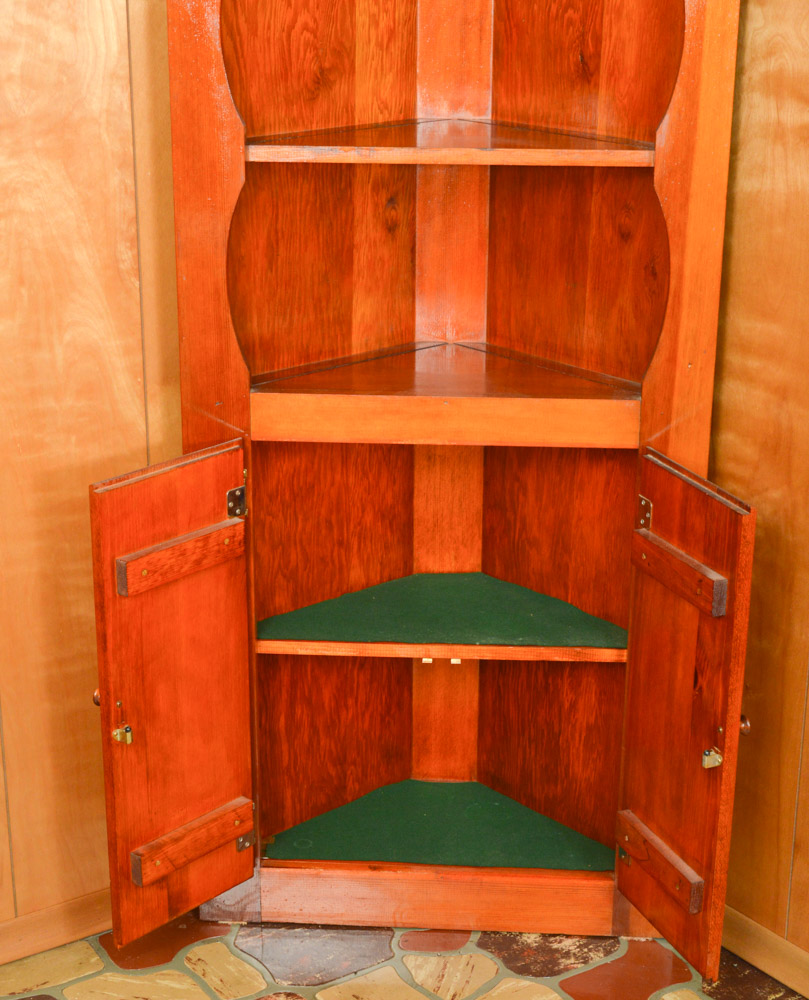 Vintage Maple Wood Panel Corner Display EBTH