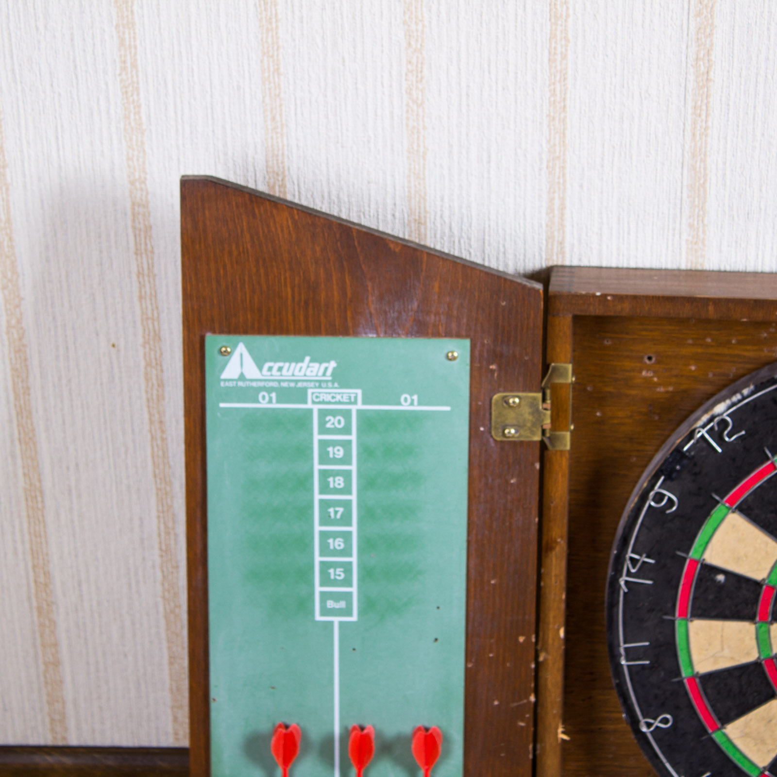 Accudart Dartboard With EBTH