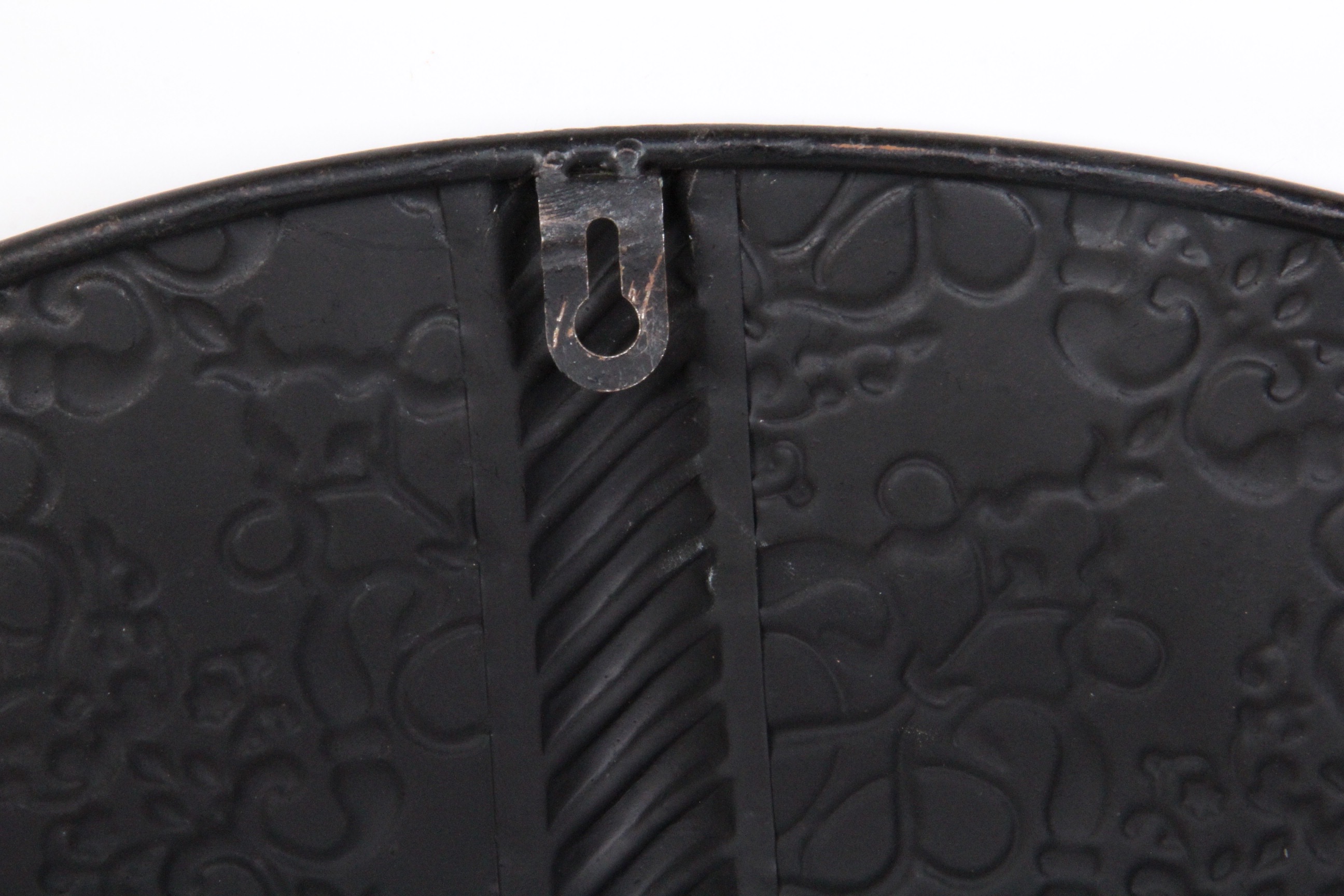 Buchanan Clock Co. Round Metal Wall Clock EBTH