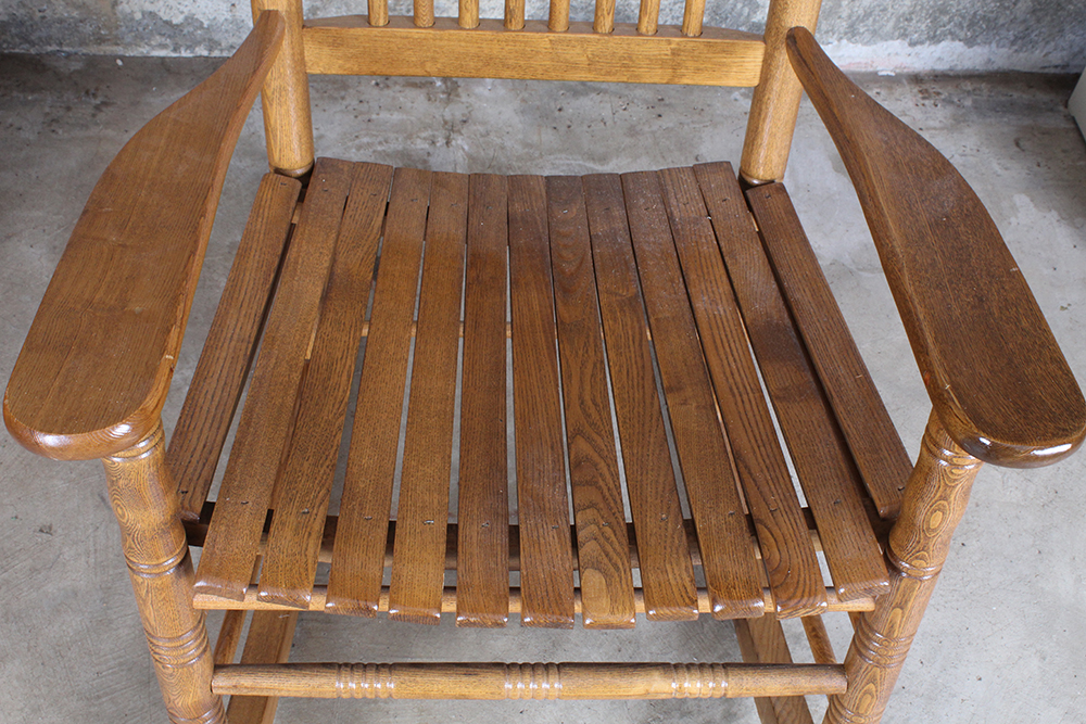 The Cracker Barrel Rocker Rocking Chair EBTH   IMG 5863 