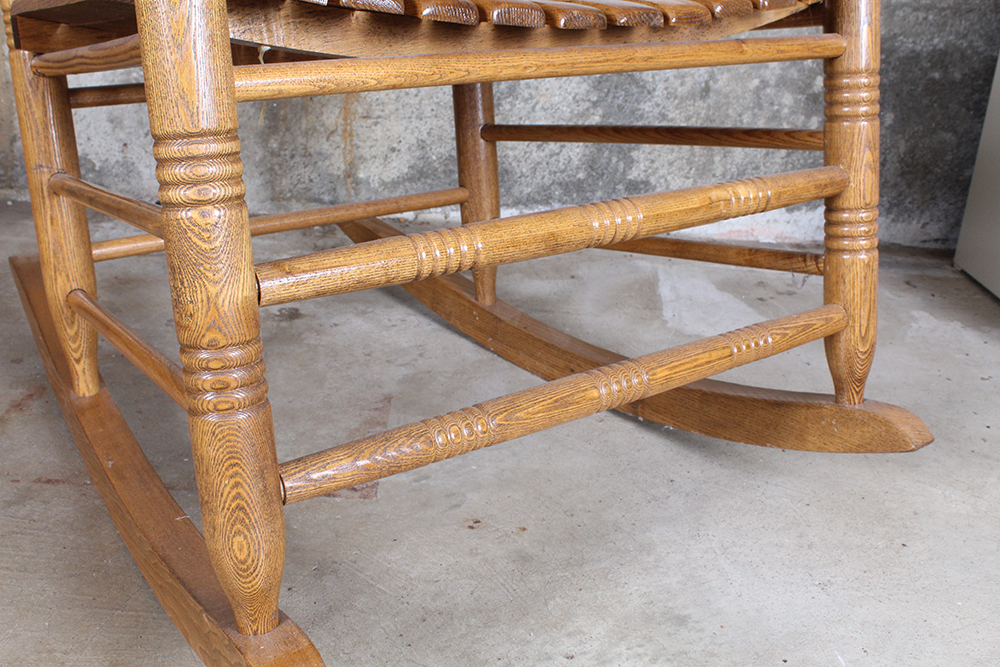 "The Cracker Barrel Rocker" Rocking Chair EBTH