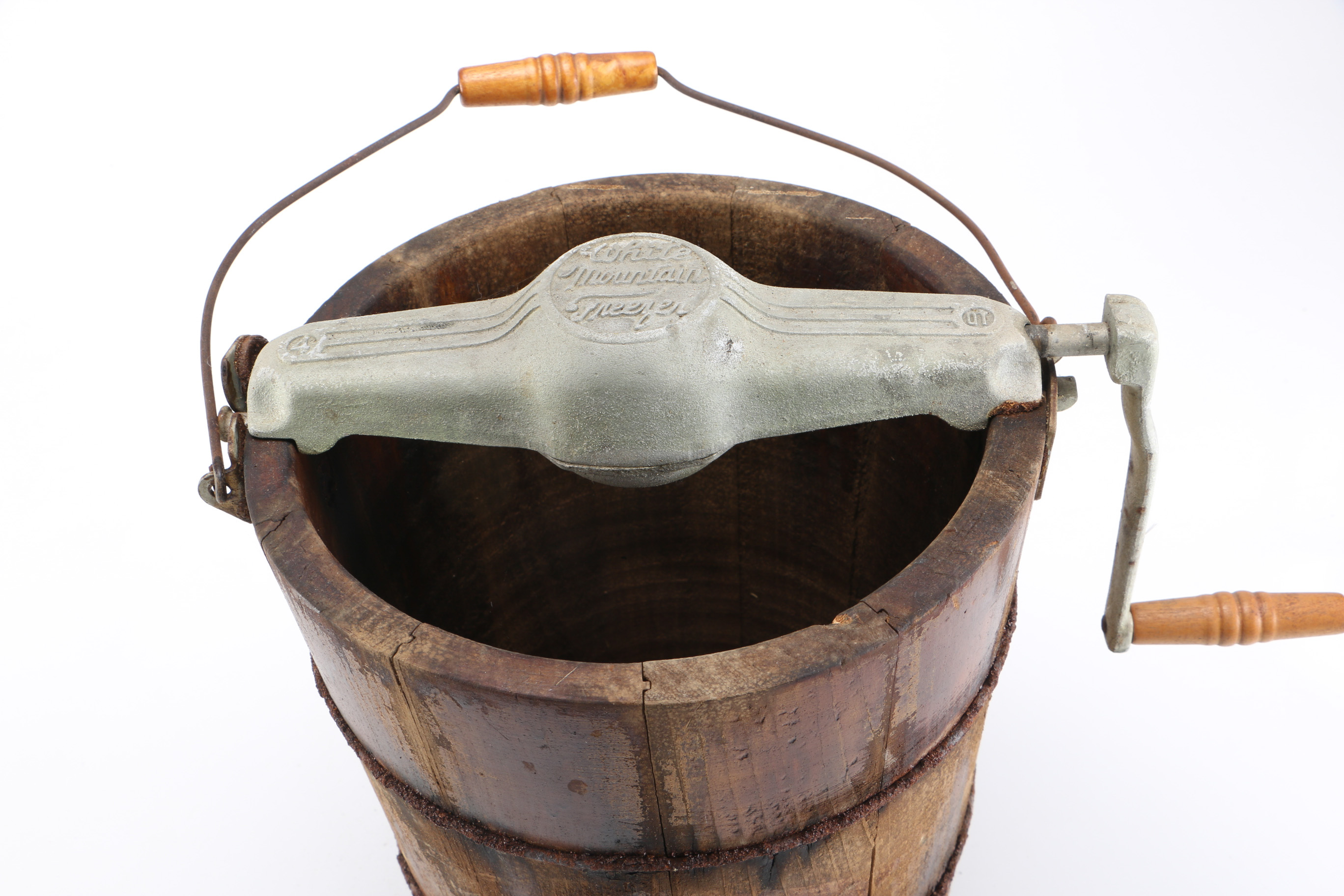 Vintage White Mountain Ice Cream Maker EBTH