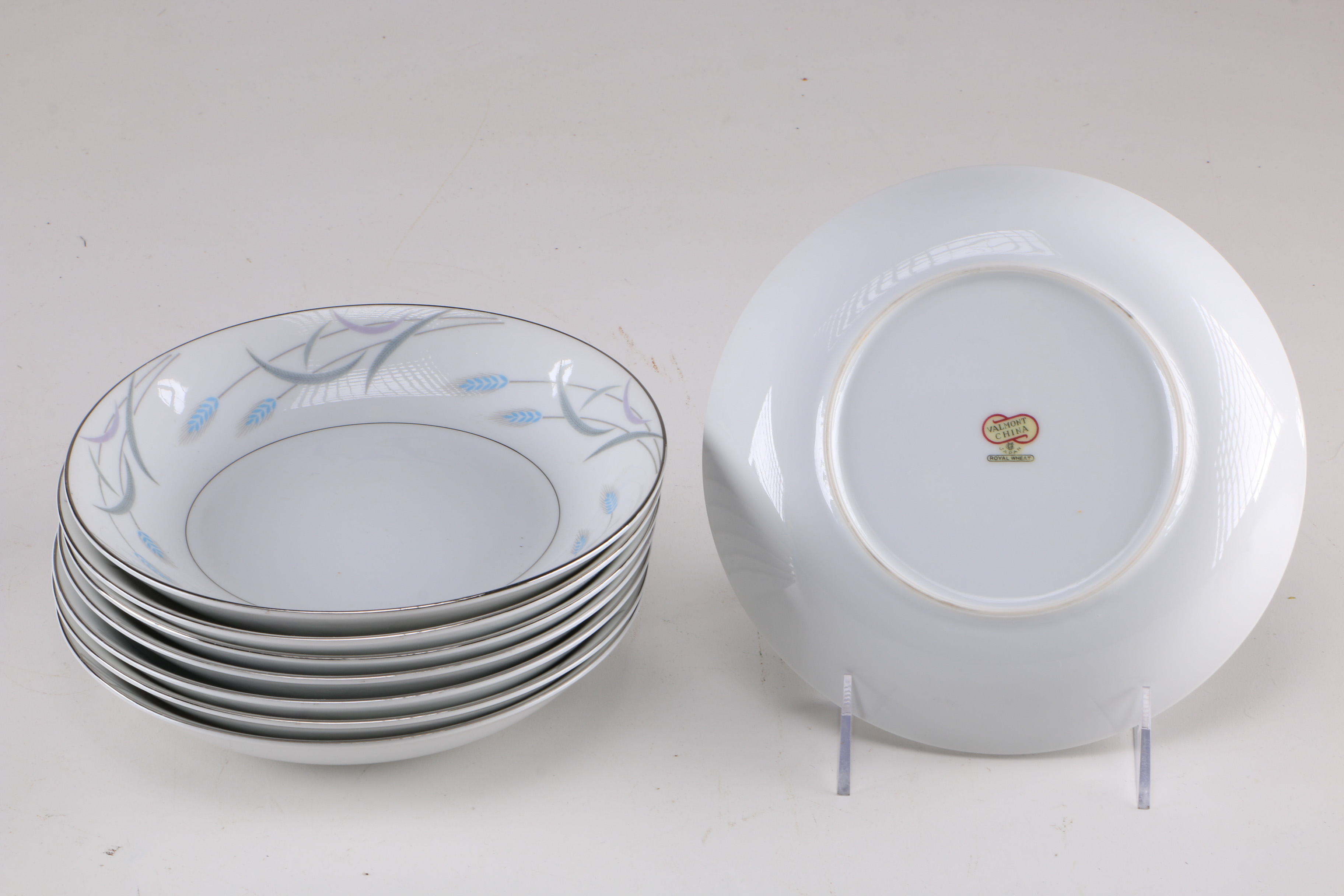 Valmont China "Royal Wheat" Set EBTH