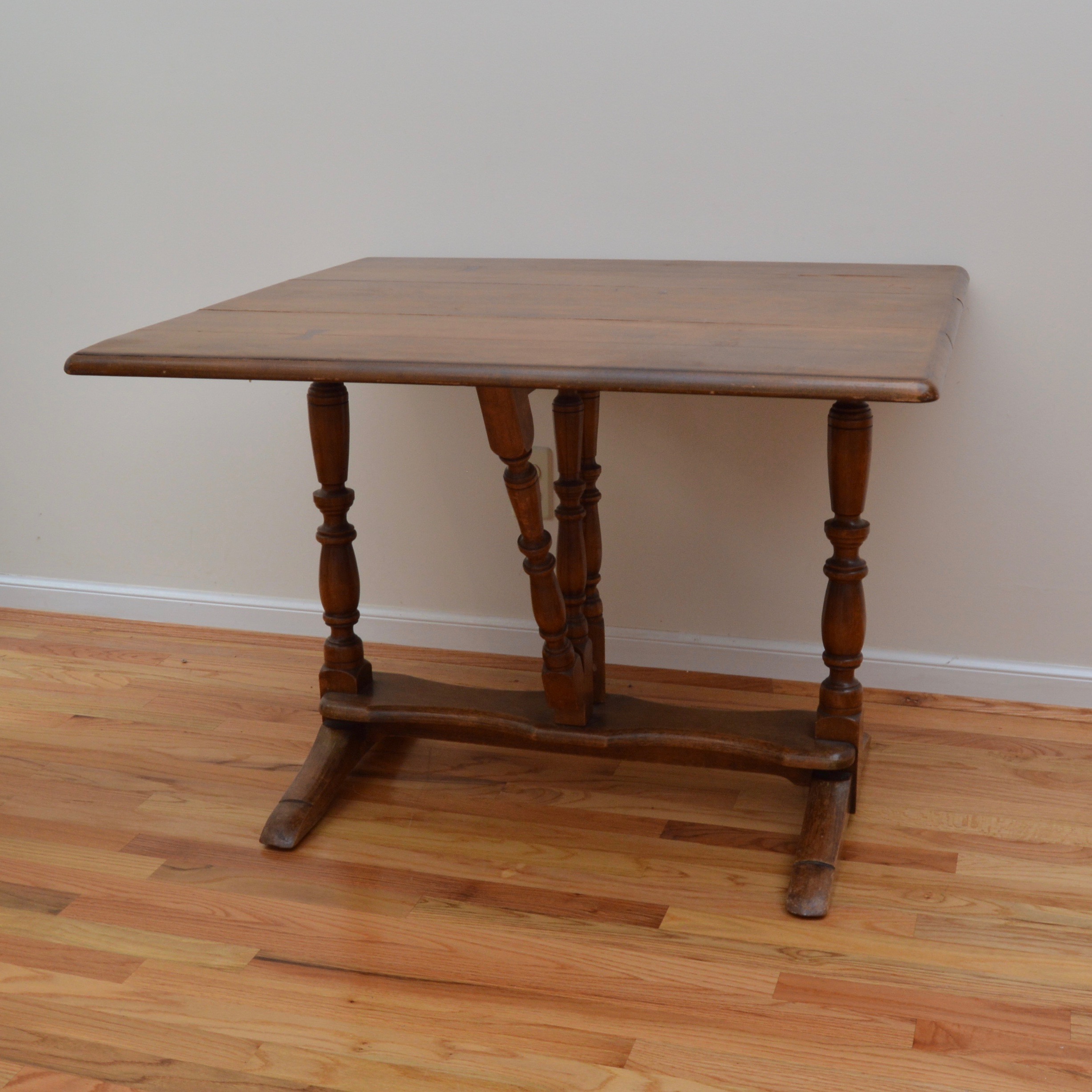 Vintage Wood Folding Leaf Table EBTH