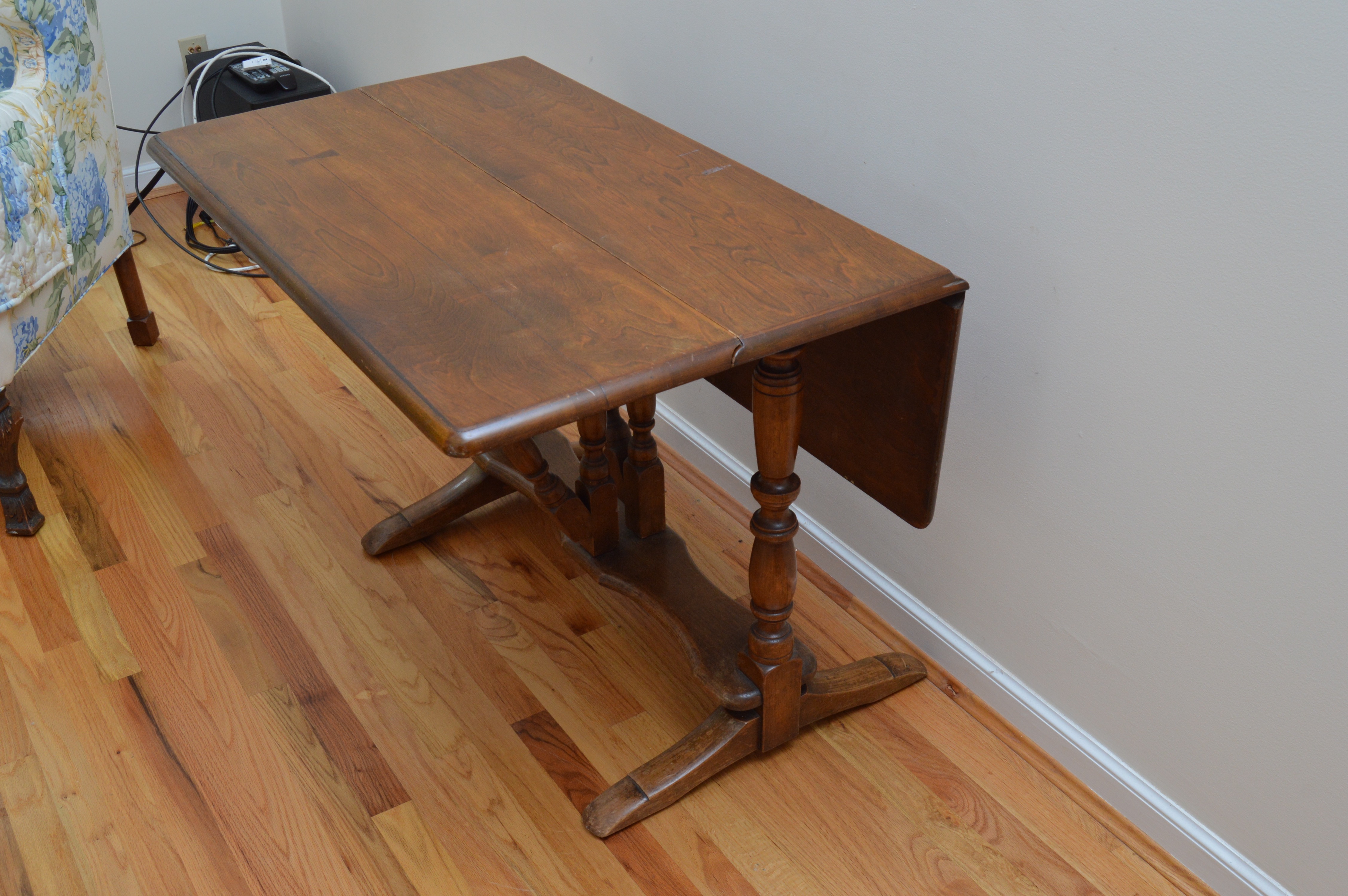 Vintage Wood Folding Leaf Table EBTH