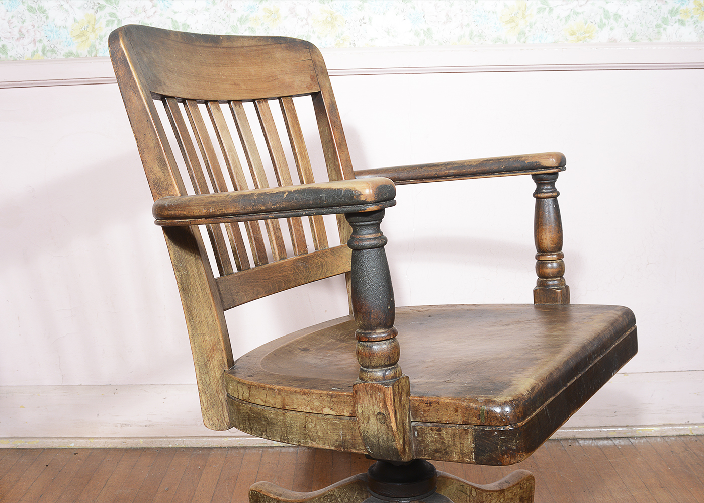 Vintage Rolling Office Chair By The B.L. Marble Chair Co. | EBTH