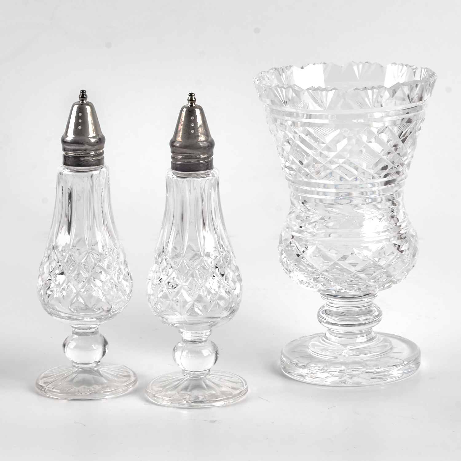 Shannon Crystal Salt and Pepper Set and Cut Crystal Vase EBTH
