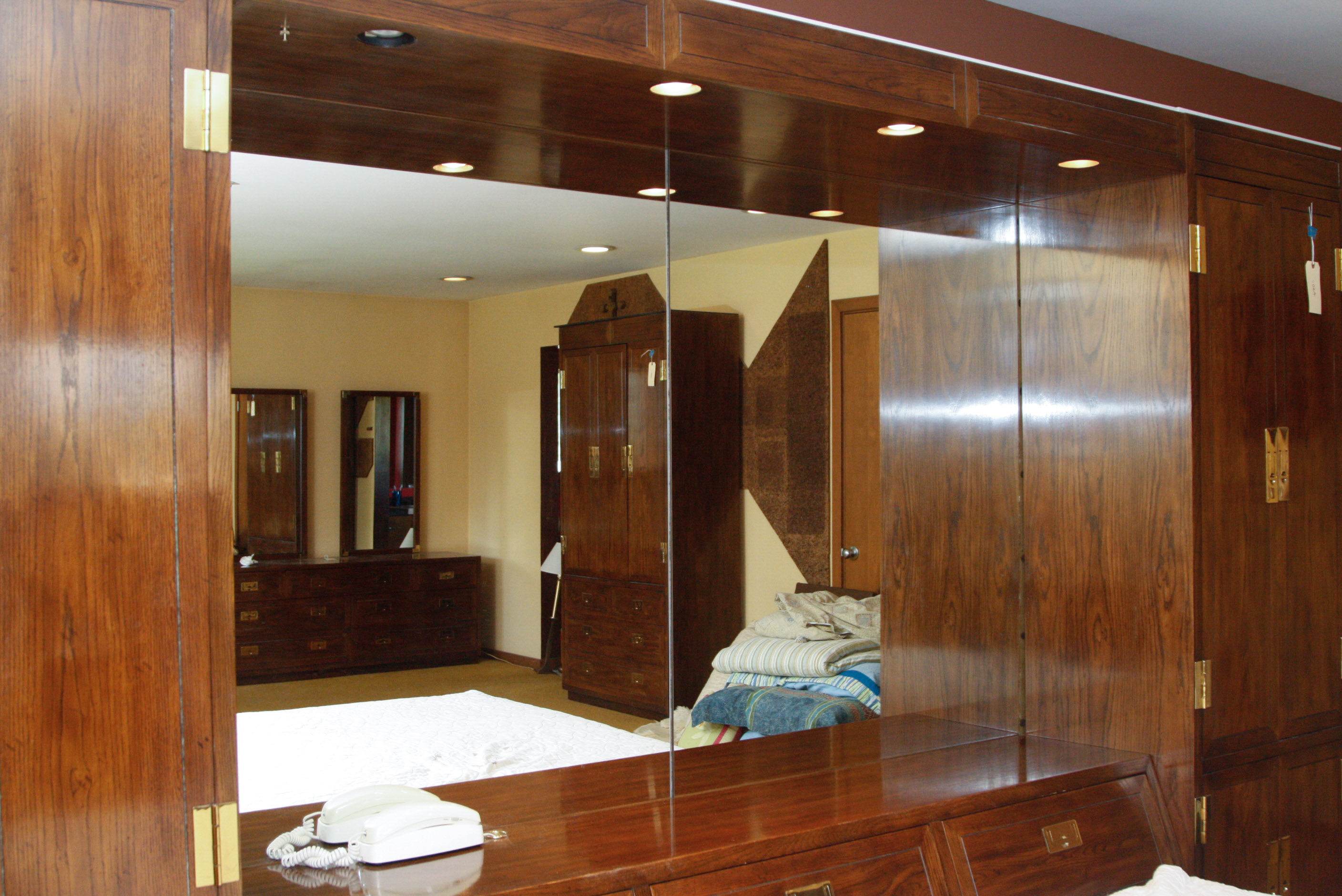 Henredon Scene One Campaign King Bed and Storage | EBTH