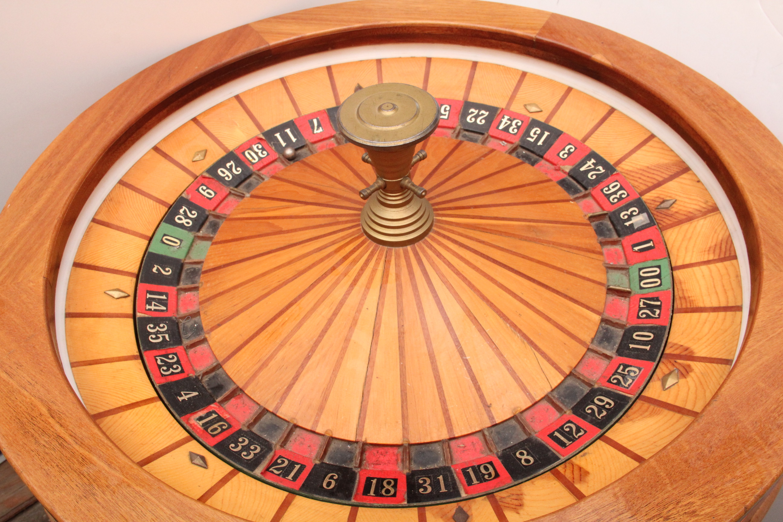 Vintage Roulette Table EBTH