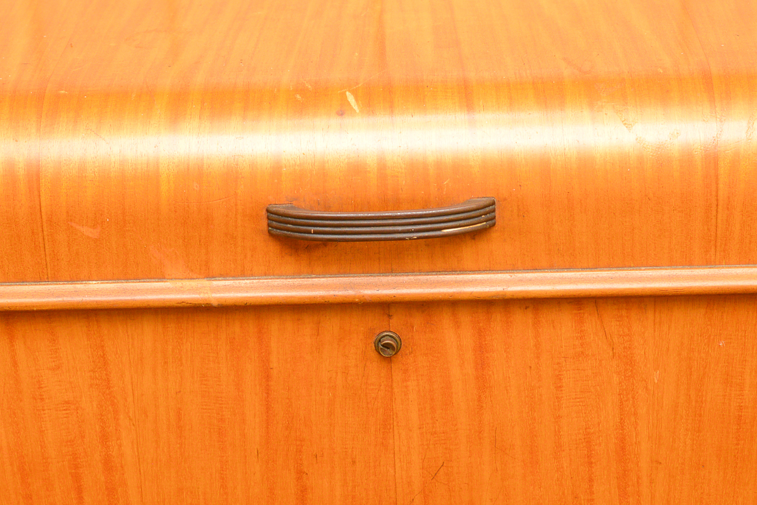 1940s "Sweetheart" Cedar Chest by Roos EBTH