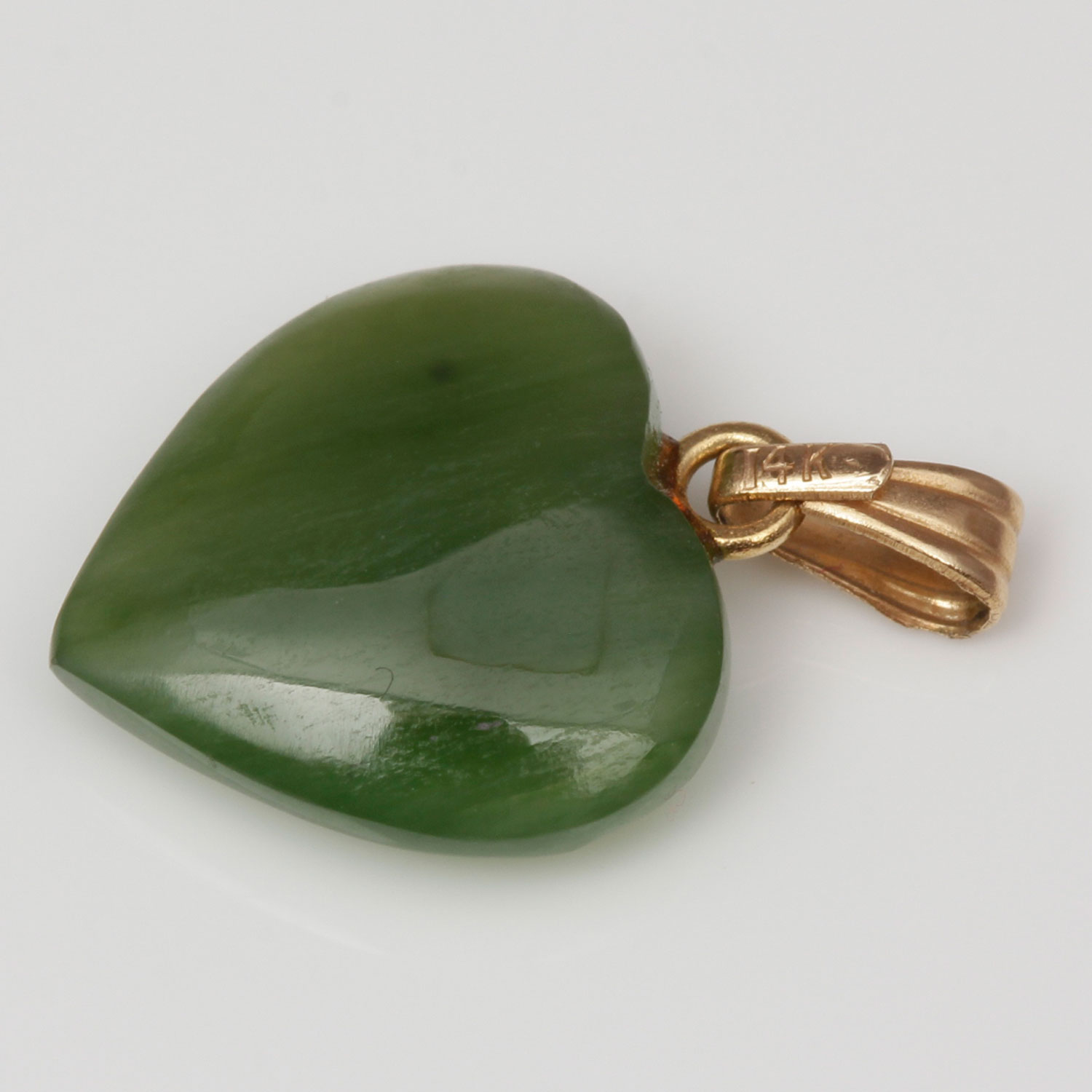14K Yellow Gold Jade Heart Pendant EBTH